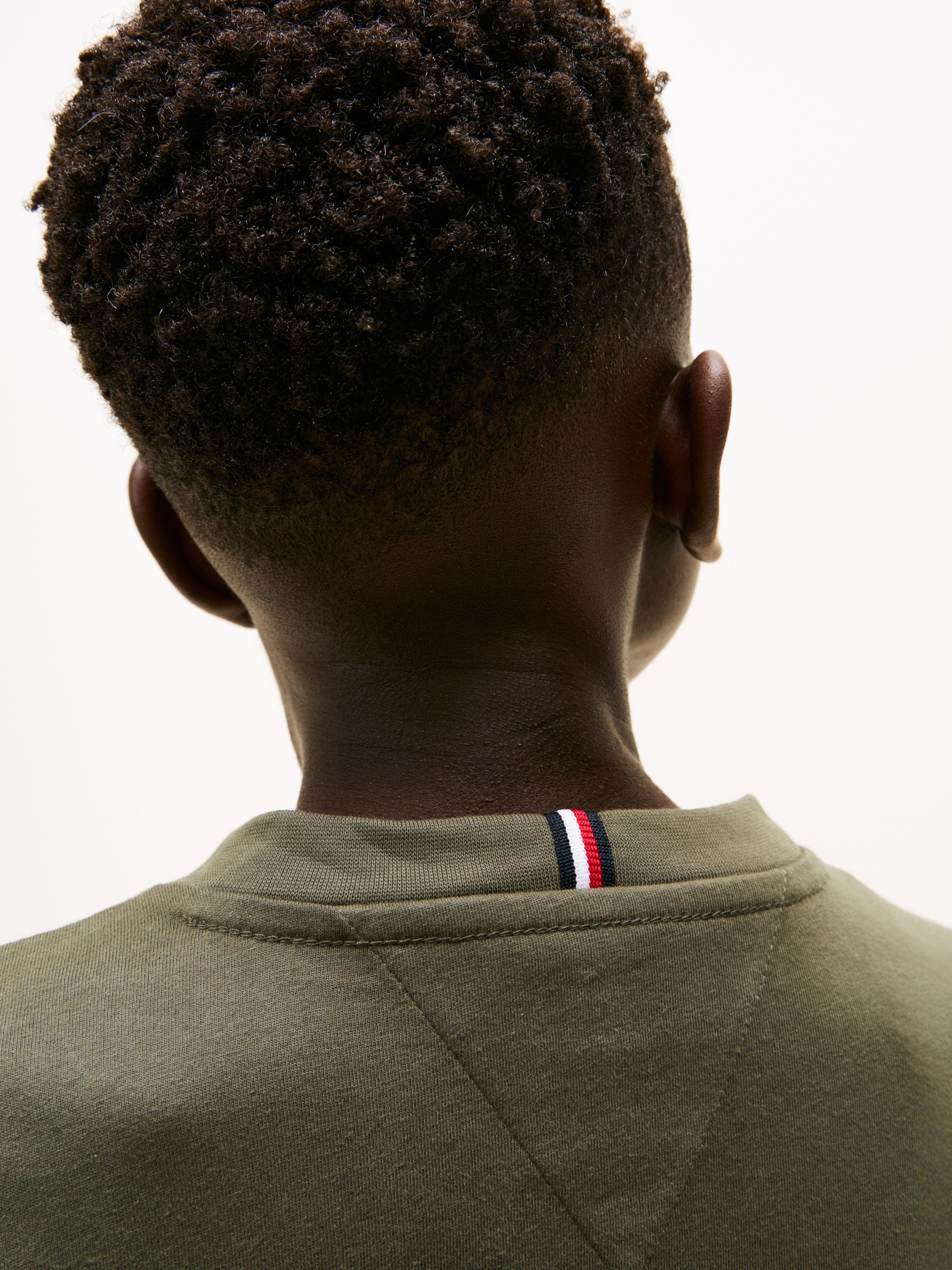 Tommy Hilfiger Langarmshirt »ESSENTIAL T-SHIRT LS«, für Kinder bis 16 Jahre, Markenlogo