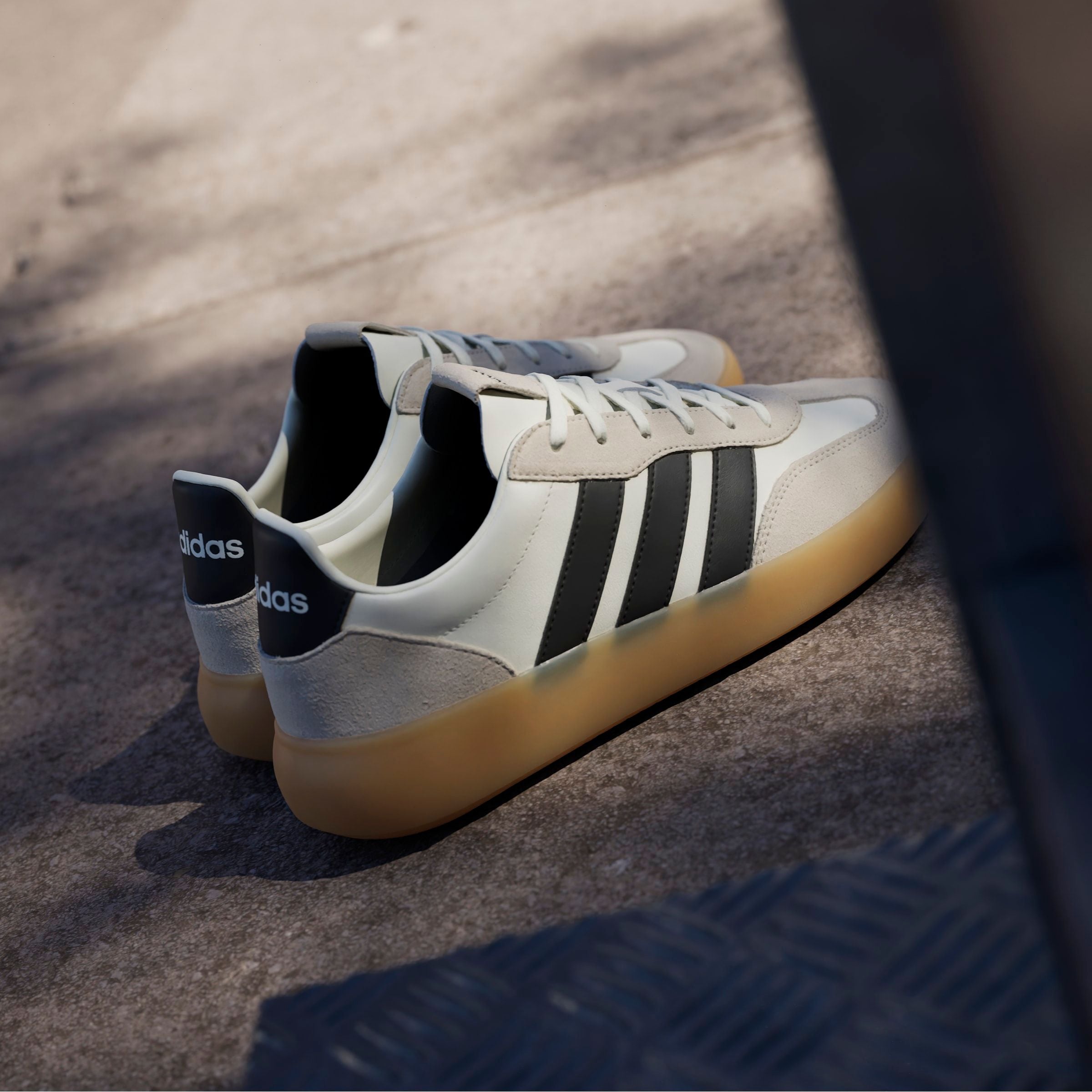 adidas Sportswear Sneaker »BARREDA DECODE«, Design auf den Spuren des adidas Handball Spezial