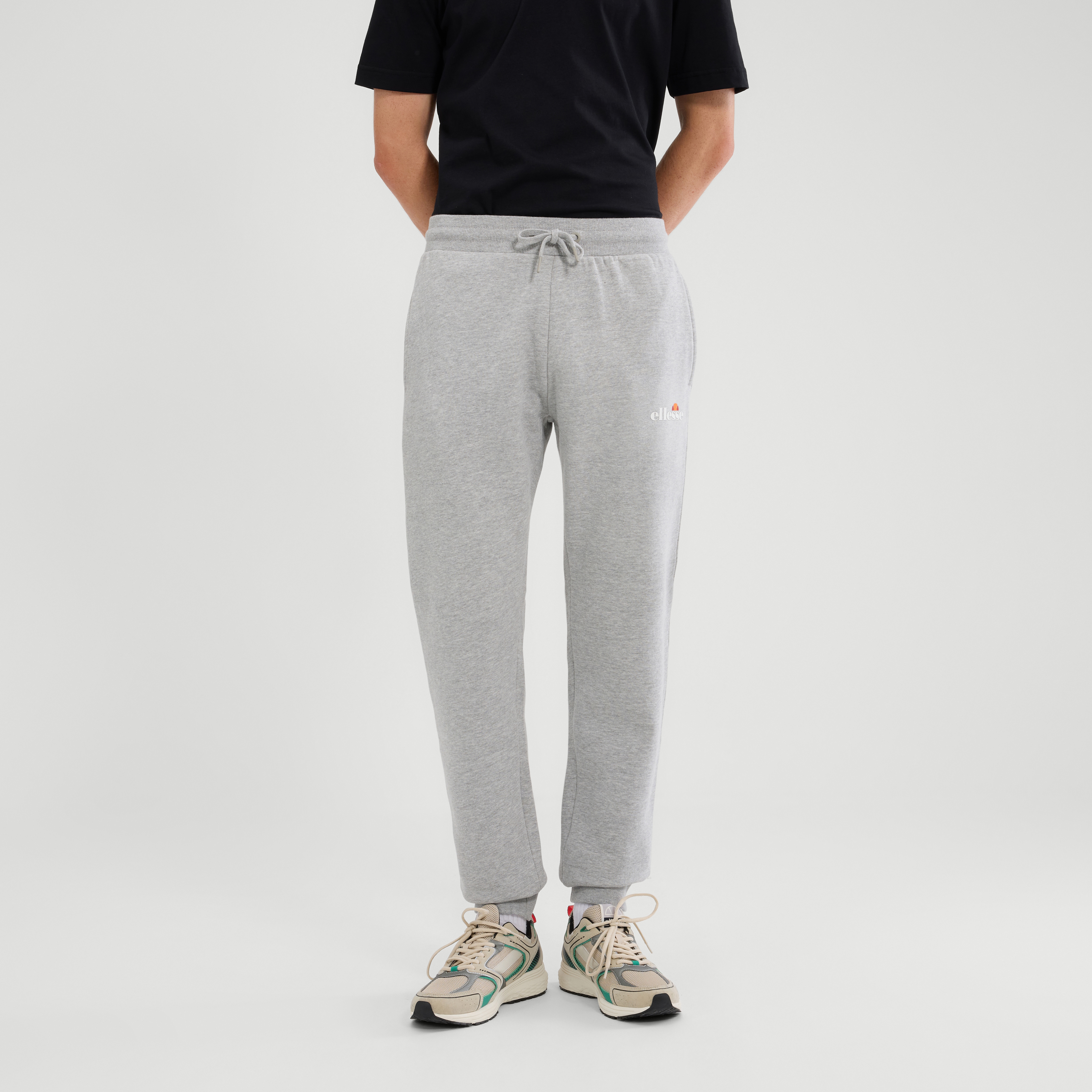 Ellesse Jogginghose "CRAVO 2 JOG PANT" sportlicher Stil, für sportliche Aktivitäten und Alltag