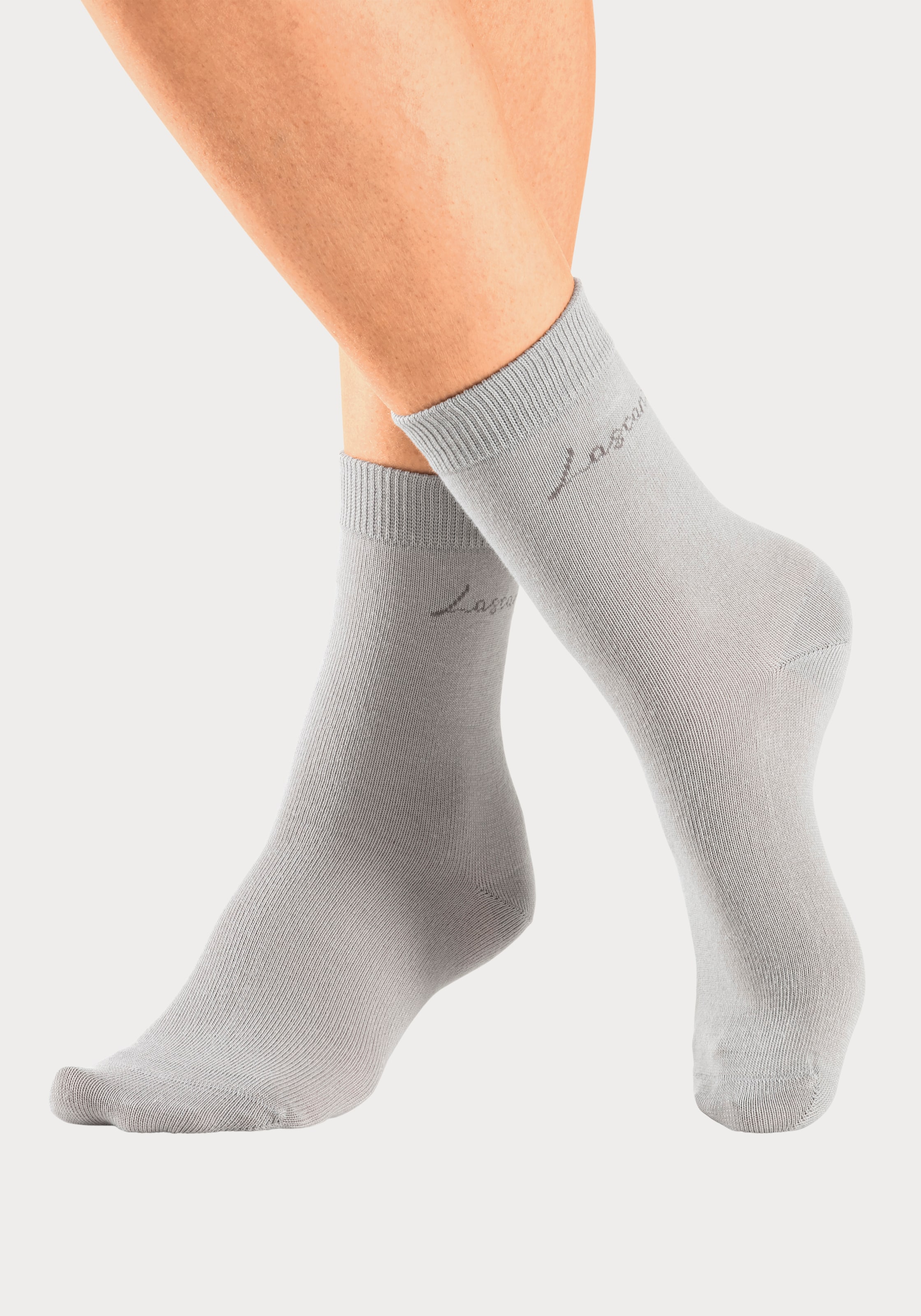 LASCANA Basicsocken, (Box, 4 Paar), in ansprechender Geschenkbox