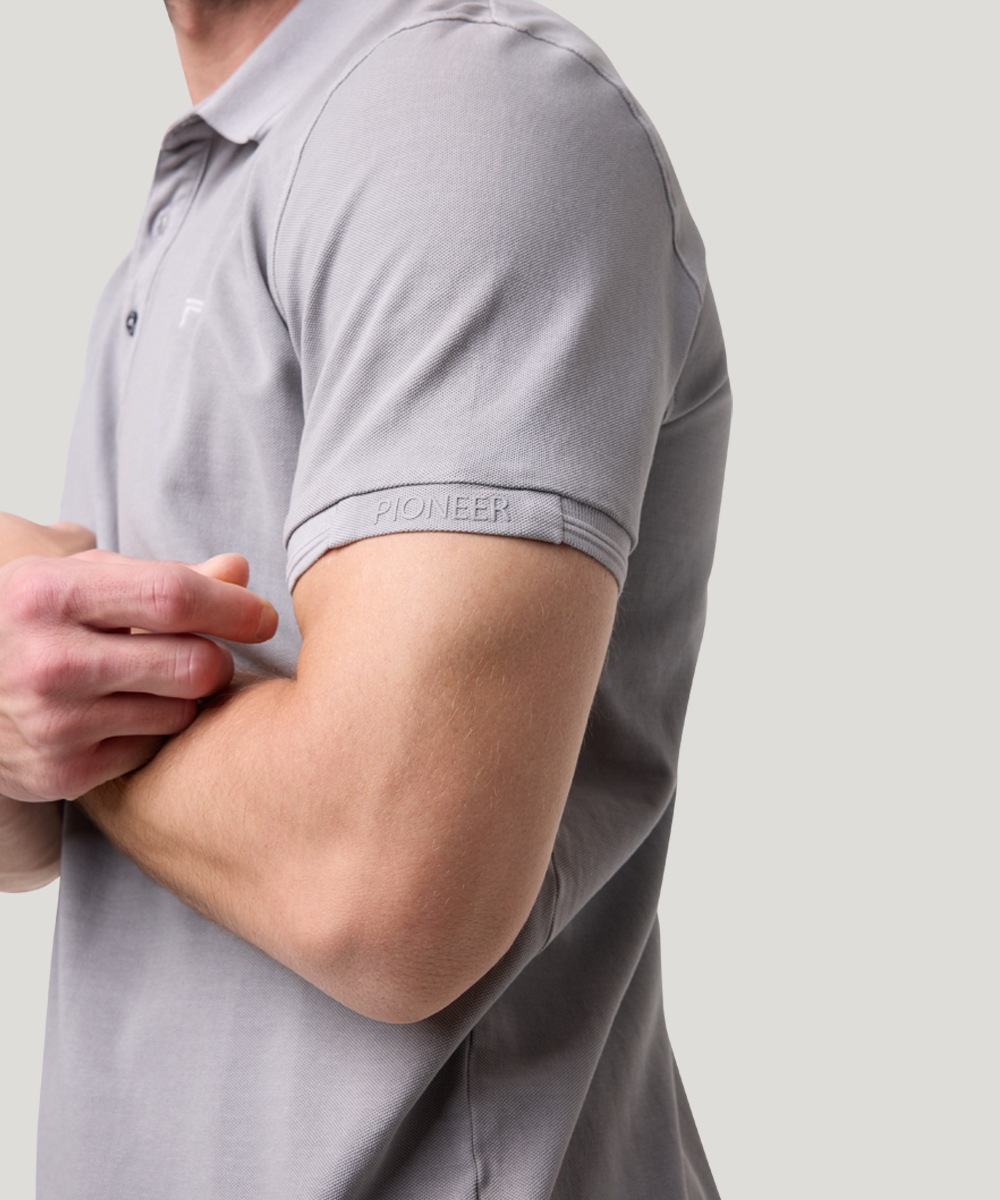 Pioneer Authentic Jeans Poloshirt, mit Logostickerei