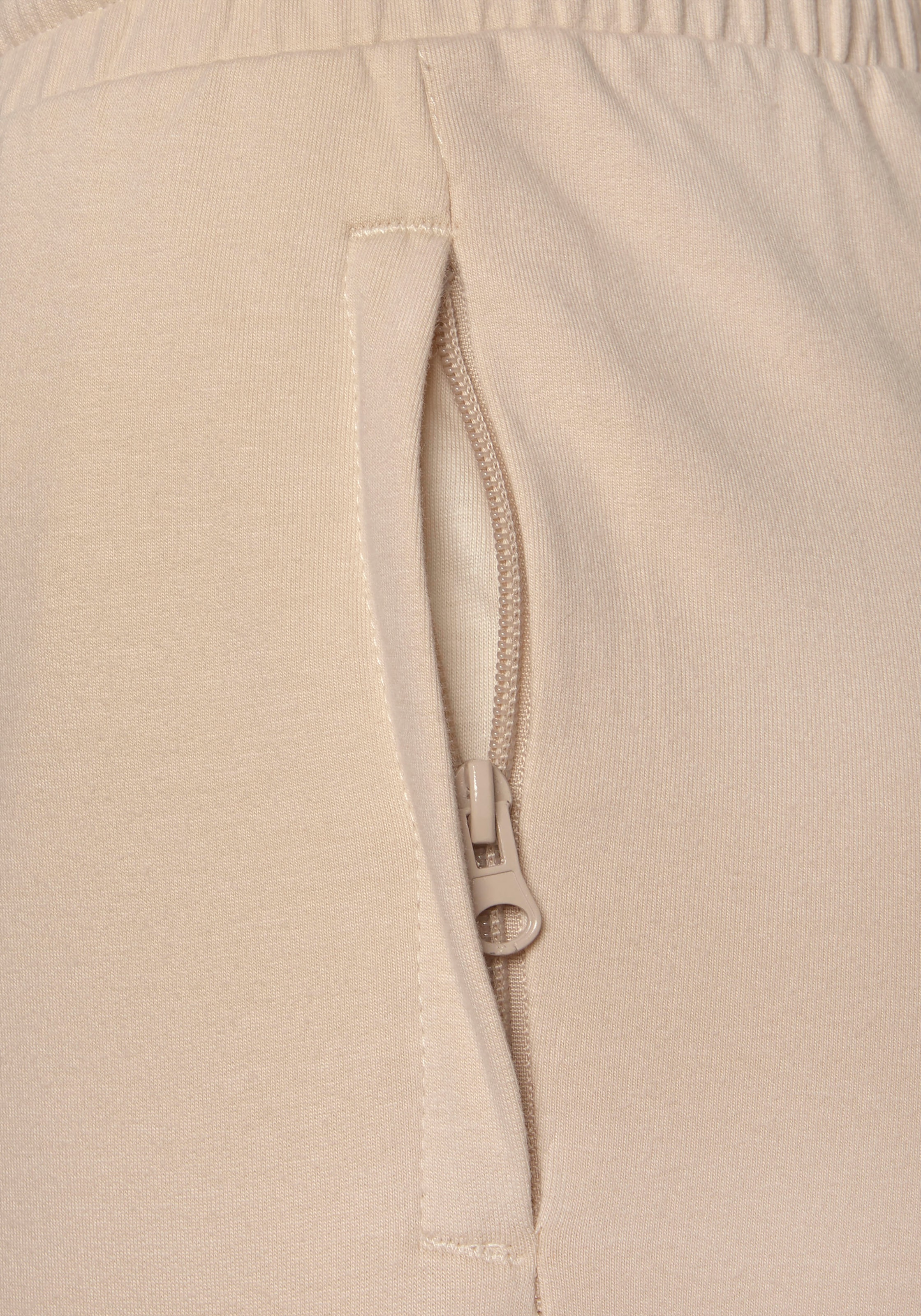 Bench. Loungewear Homewearhose, mit Reissverschluss Taschen, Loungeanzug