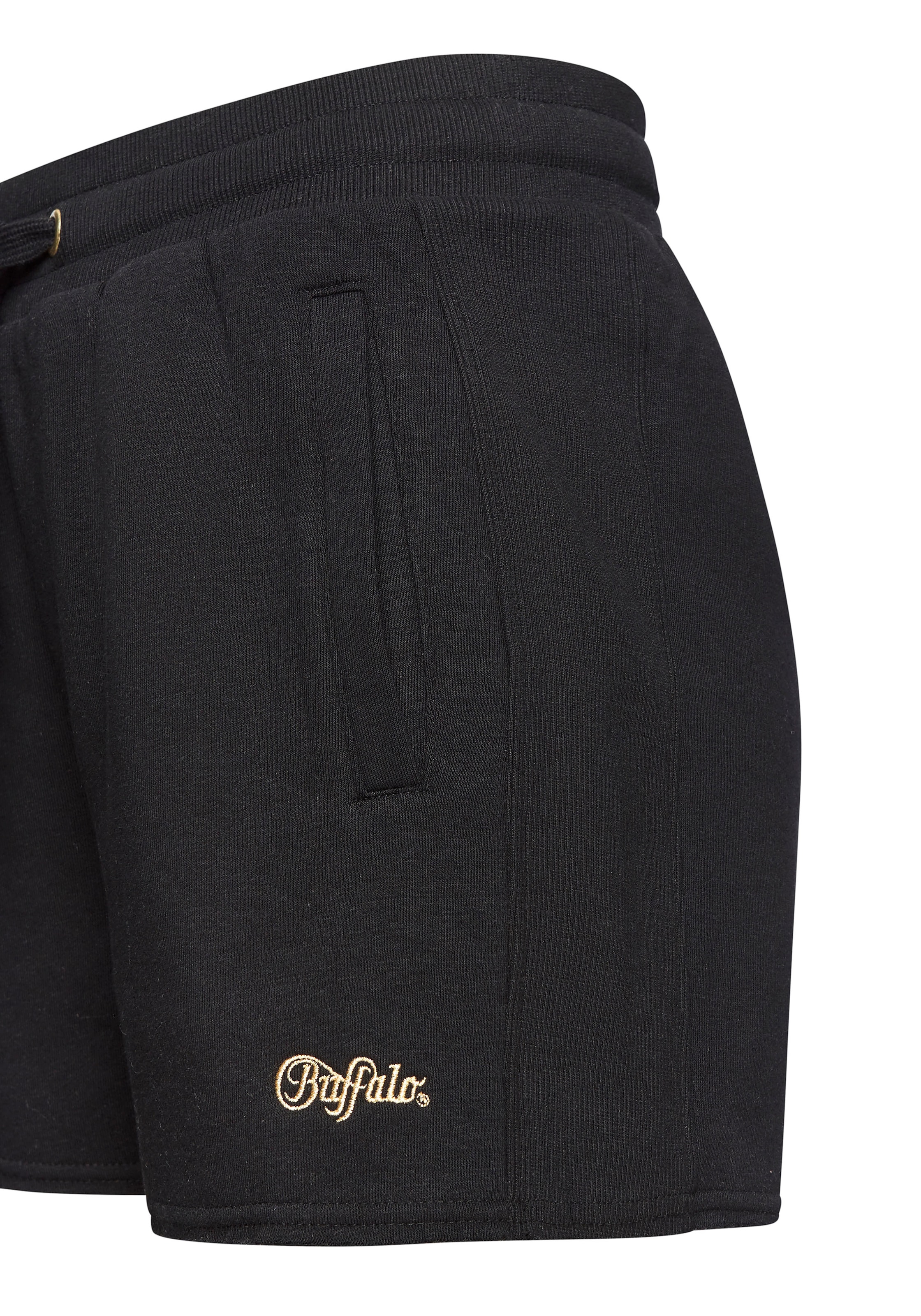 Buffalo Shorts, mit aufwendiger Logostickerei