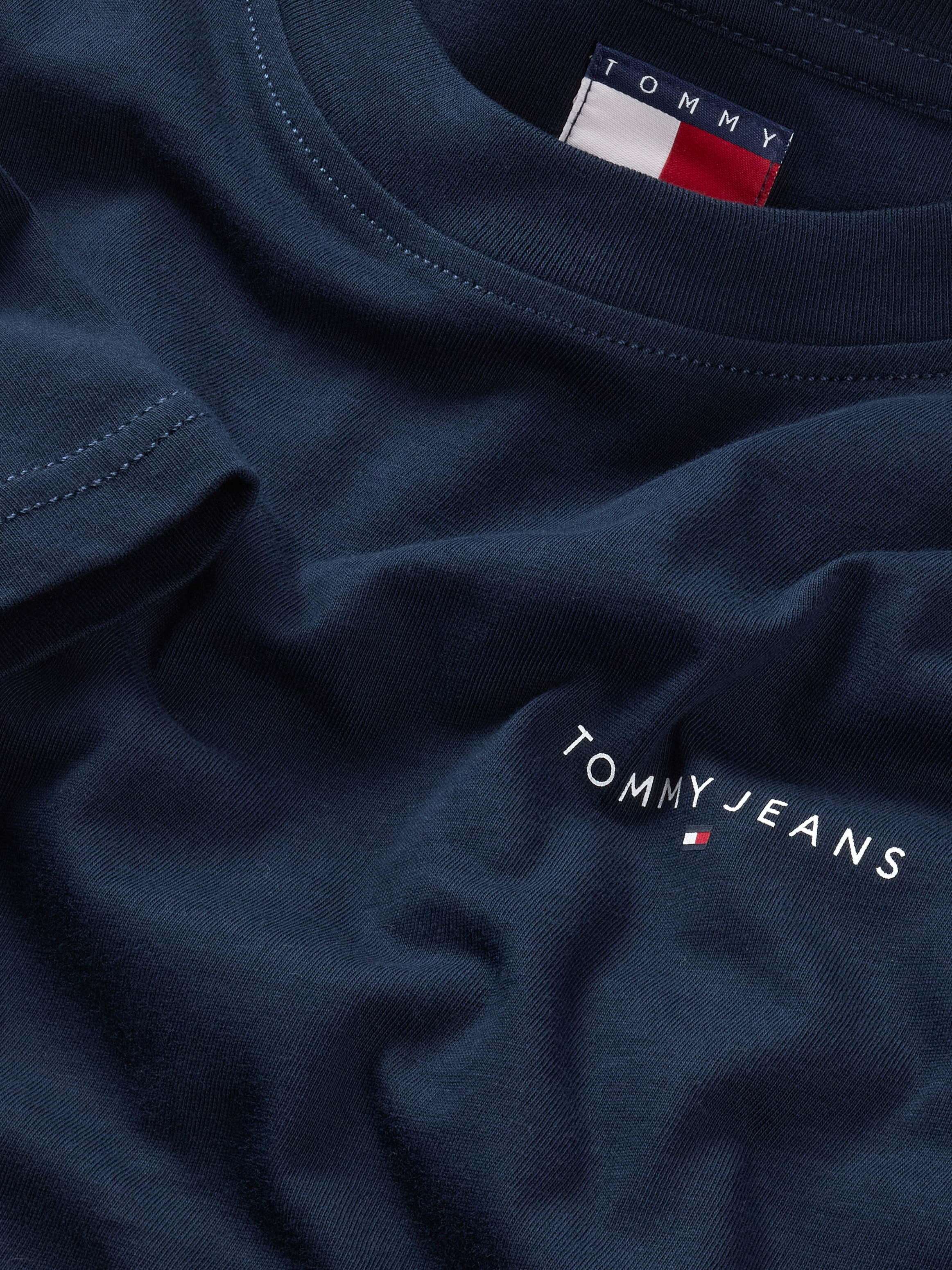 Tommy Jeans T-Shirt »TJM SLIM LINEAR CHEST SS TEE EXT«, mit Logodruck