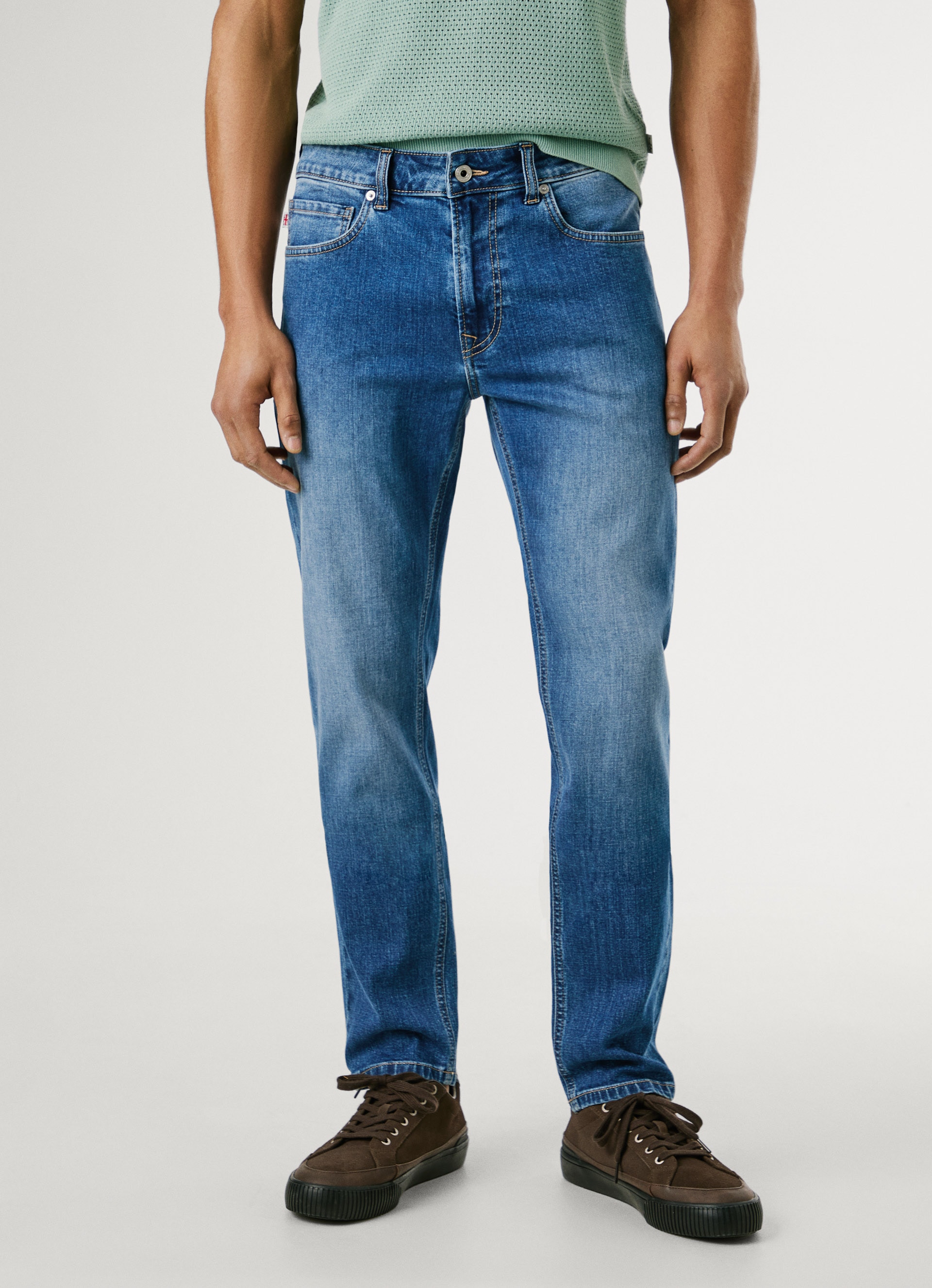 Pepe Jeans Tapered-fit-Jeans »STANLEY« Ziernähte an den Gesässtaschen