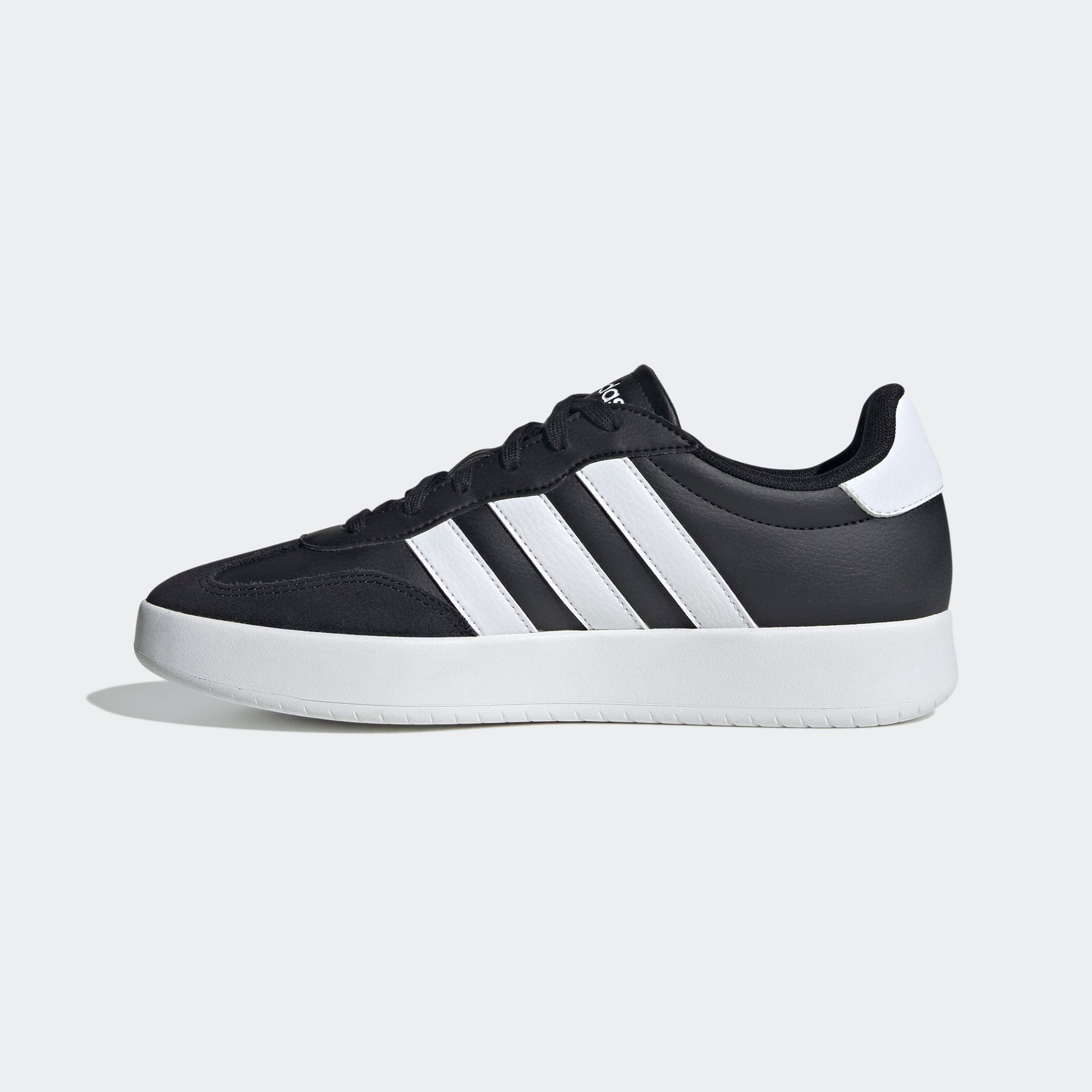 adidas Sportswear Sneaker »BARREDA«, Design auf den Spuren des adidas Handball Spezial