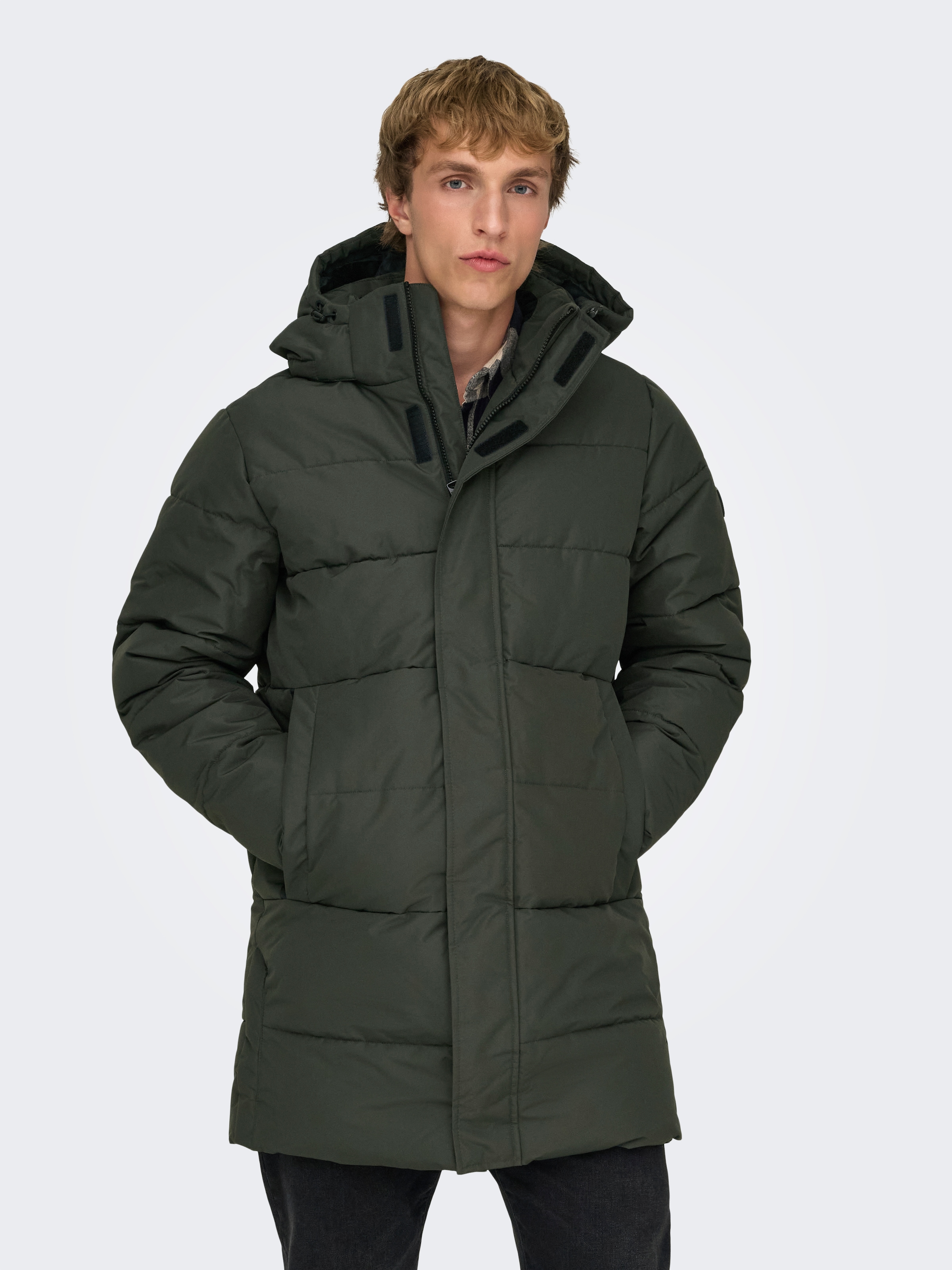 ONLY & SONS Steppjacke »ONSCARL LIFE LONG QUILTED COAT NOOS OTW« mit Kapuze