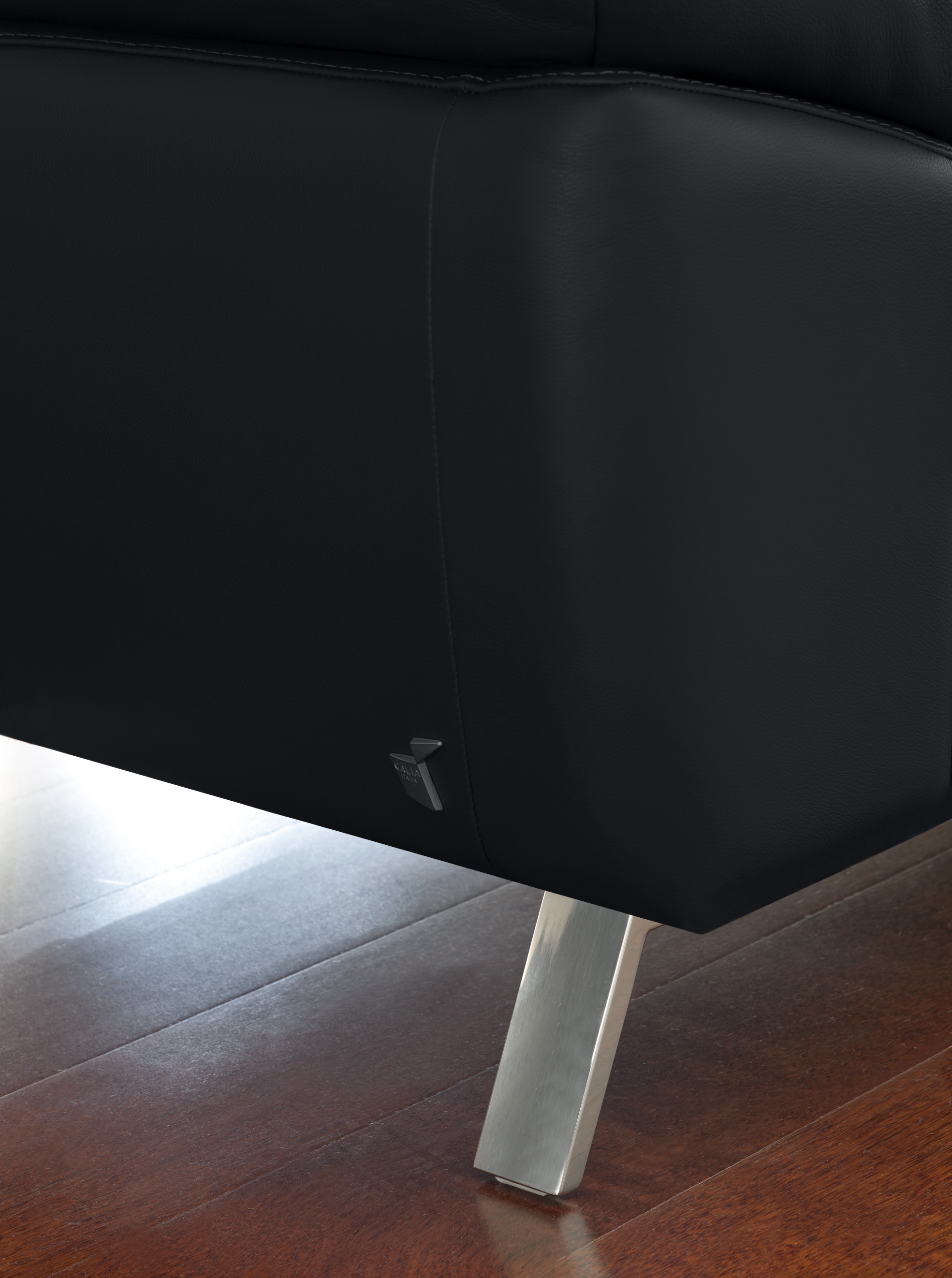 CALIA ITALIA 2-Sitzer »Roby italienisches Designsofa mit exzellentem Sitzkomfort«, mit erstklassigem Lederbezug