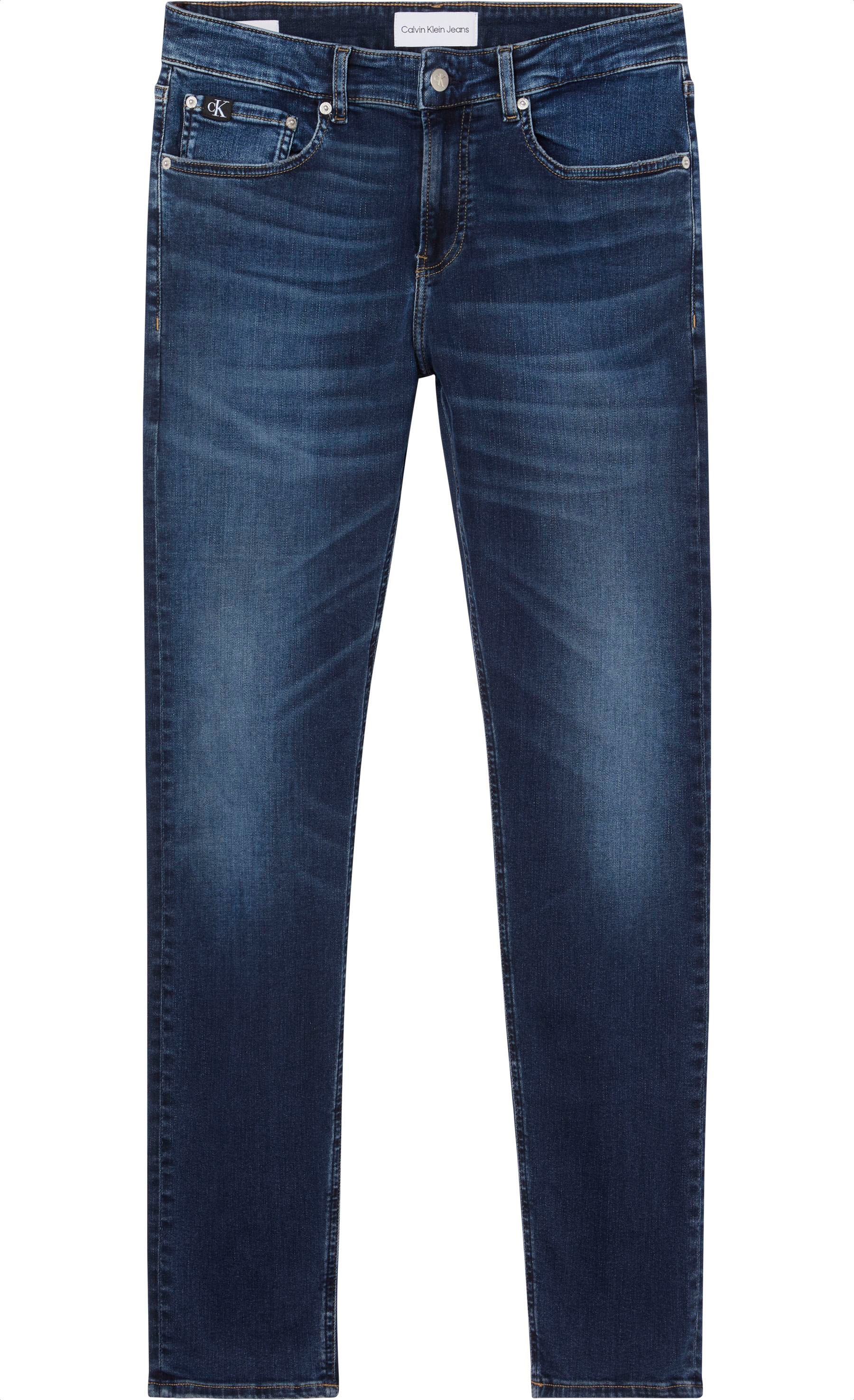 Calvin »SKINNY«, mit Klein Leder-Badge Jeans Jelmoli-Versand | Skinny-fit-Jeans online shoppen Calvin Klein