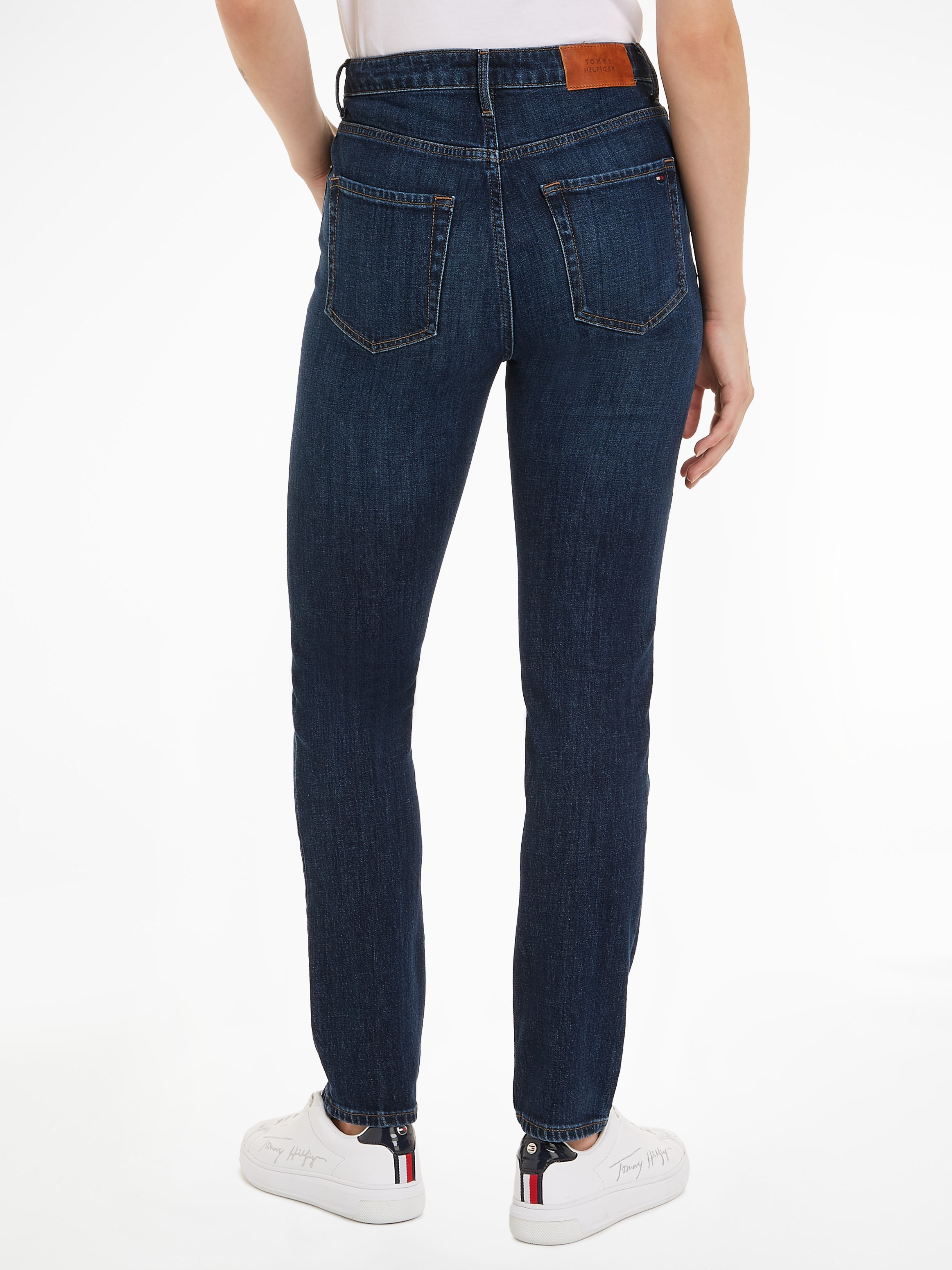 Tommy Hilfiger Slim-fit-Jeans »SLIM CIGARETTE HW A DARK BLUE«, mit Tommy Hilfiger Logo-Badge