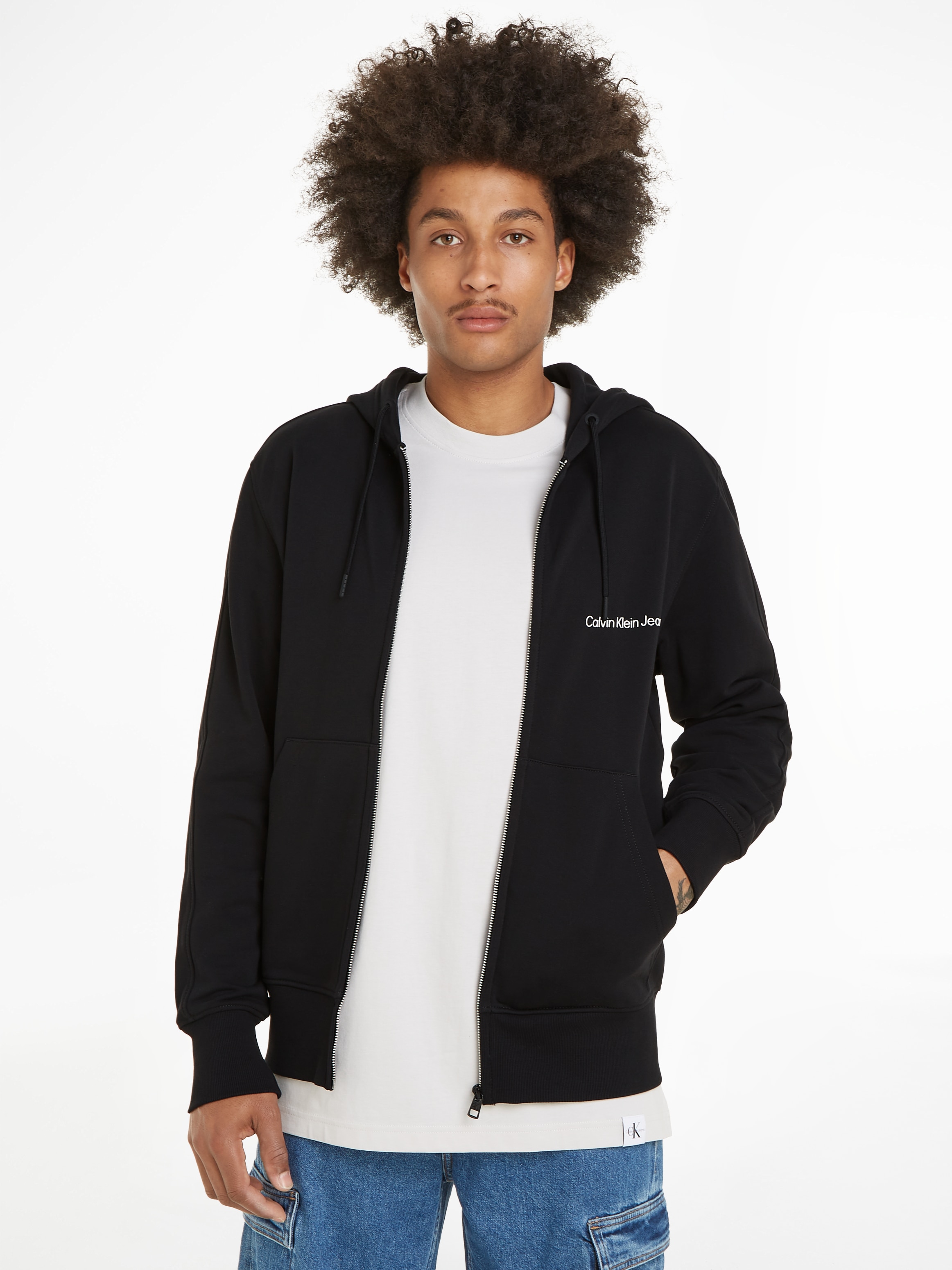Calvin Klein Jeans Sweatshirt »INSTITUTIONAL ZIP THROUGH HOODIE«, mit  Logomarkenlabel online kaufen | Jelmoli-Versand
