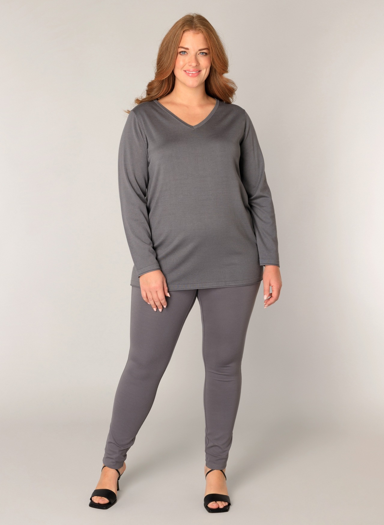 Base Level Curvy Strickpullover »Anine«, mit V-Ausschnitt
