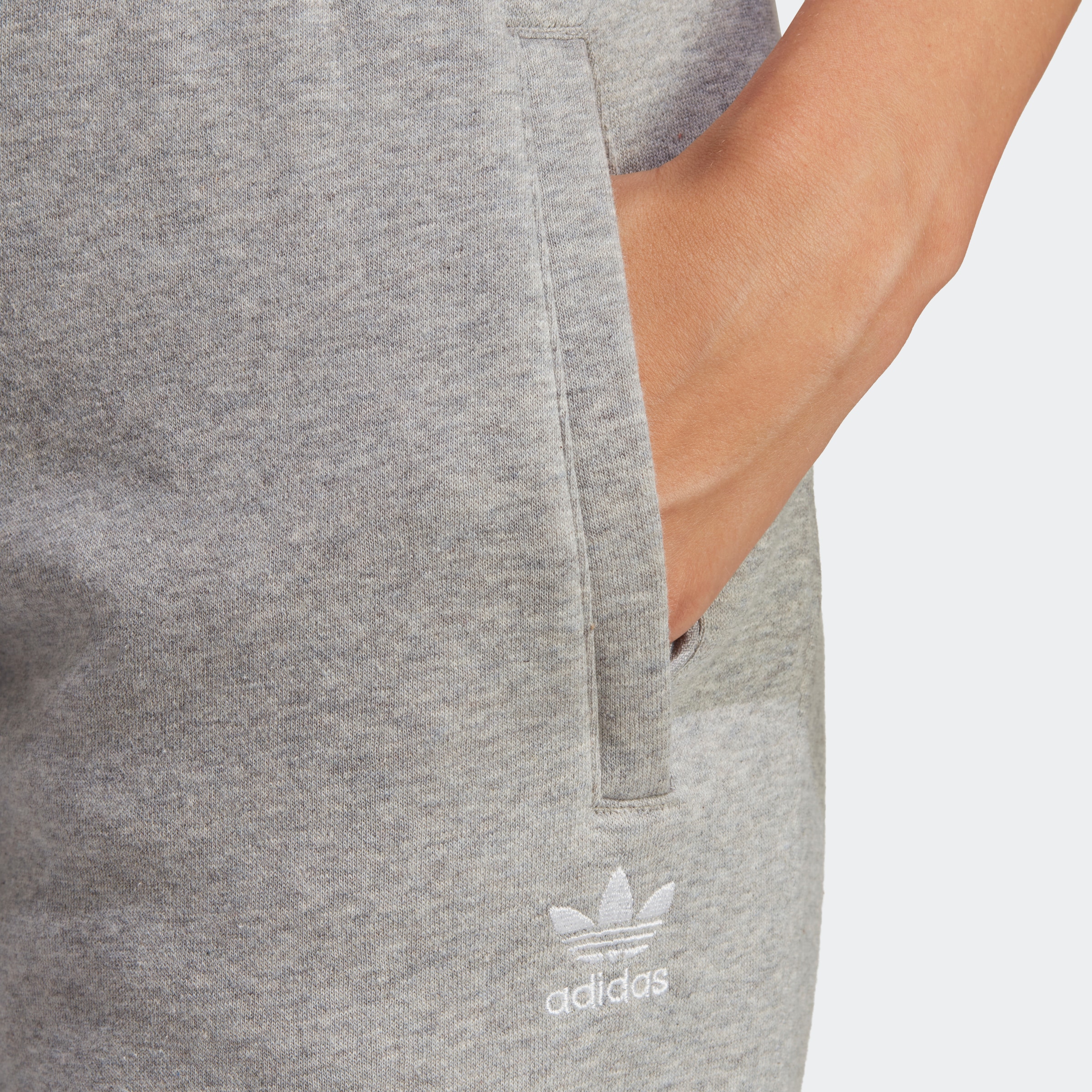 adidas Originals Sporthose »ADICOLOR ESSENTIALS FLEECE SLIM«, (1 tlg.)