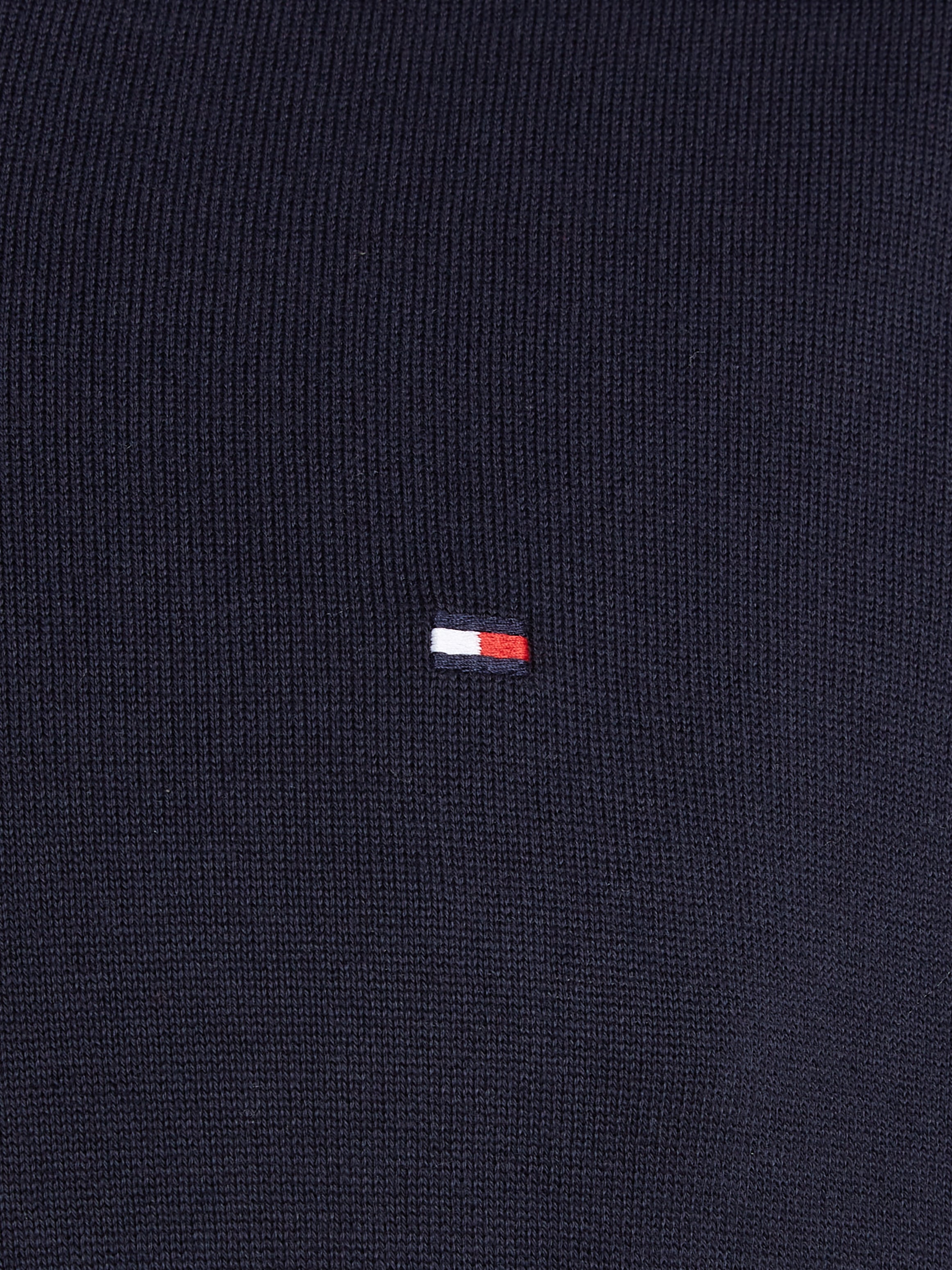 Tommy Hilfiger Big & Tall V-Ausschnitt-Pullover »BT-WCC ESSENTIAL V NECK-B«, Grosse Grössen mit Logostickerei