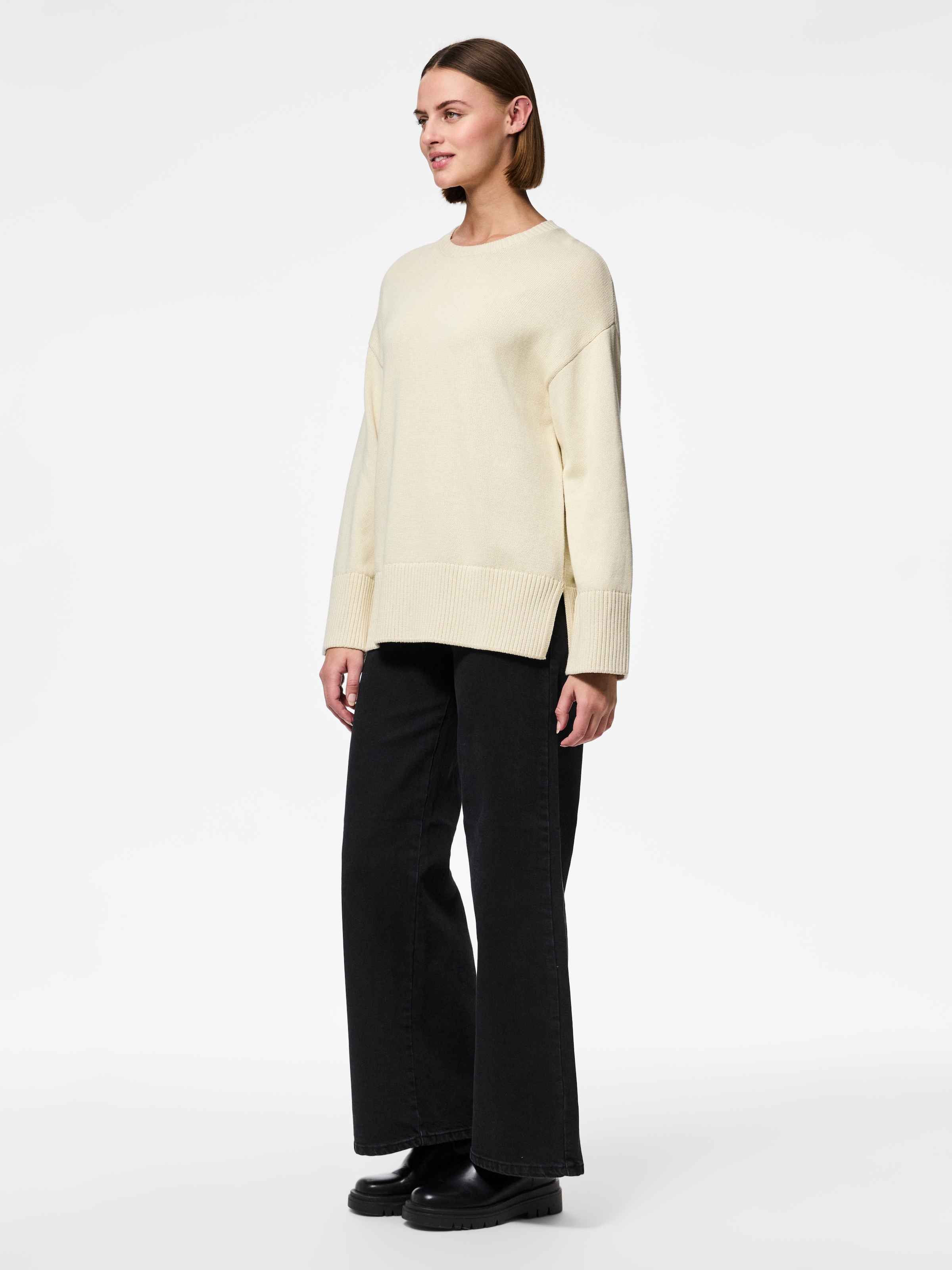 pieces Rundhalspullover »PCAVA LS O-NECK SLIT KNIT NOOS«