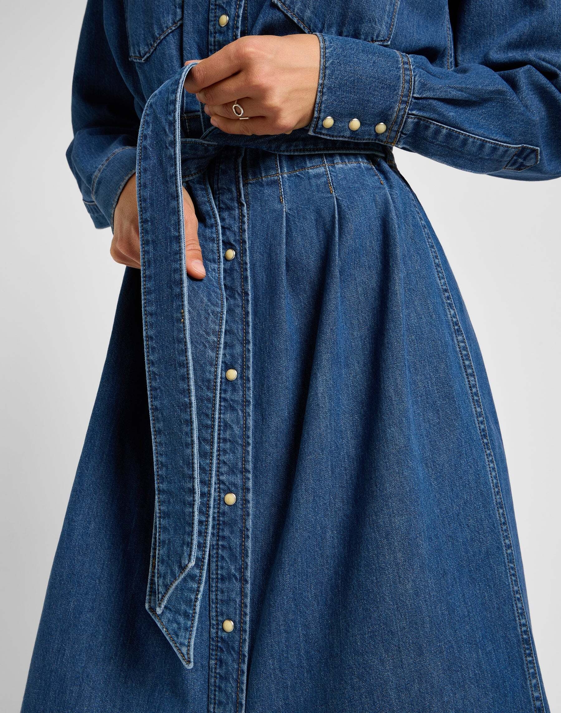 Lee® Jeanskleid »LEE Jeanskleid Belted Western Dress«