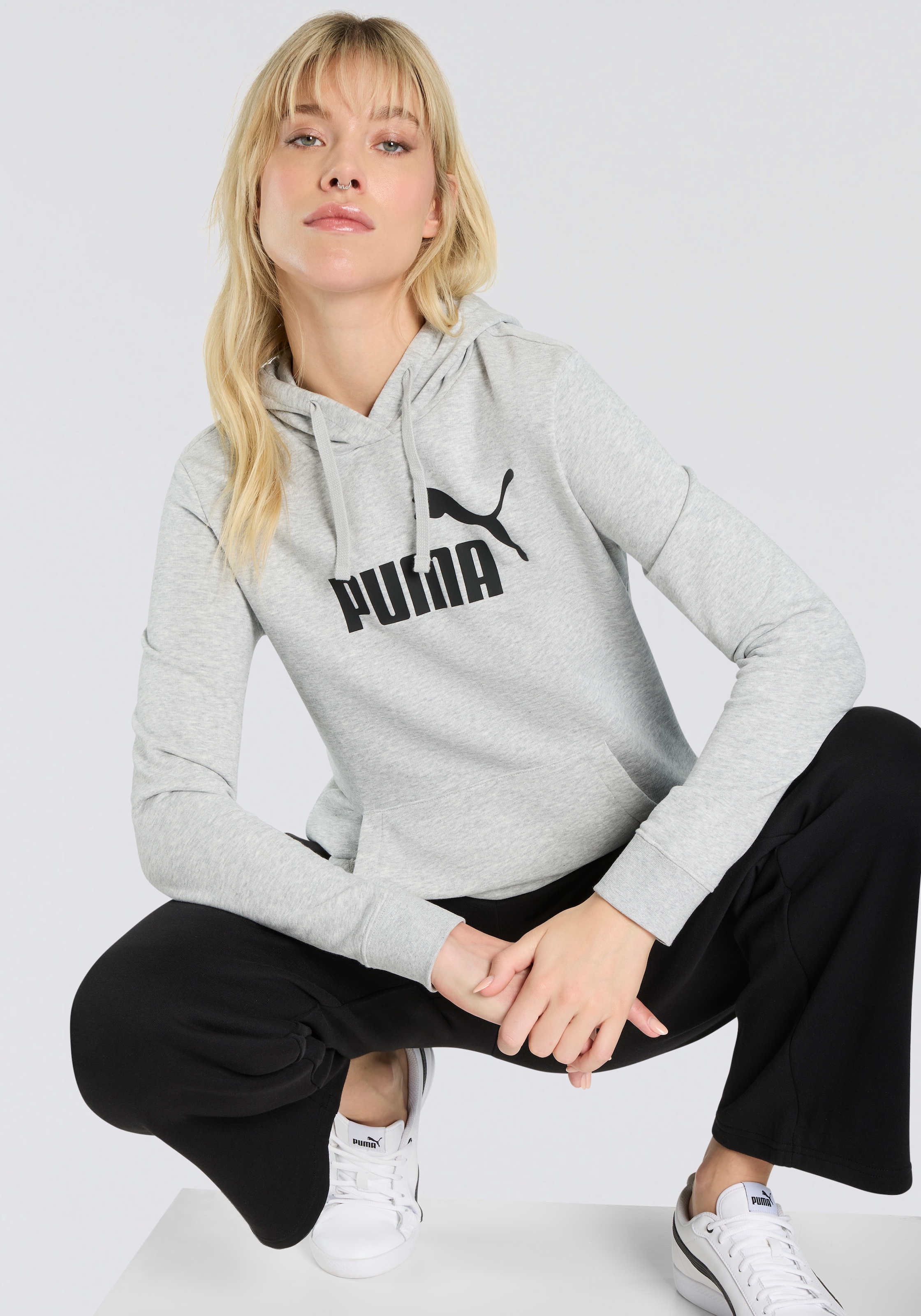 PUMA Kapuzensweatshirt »ESS NO. 1 LOGO HOODIE TR«, mit Kängurutasche, mit verstellbarer Kapuze, Regular Fit