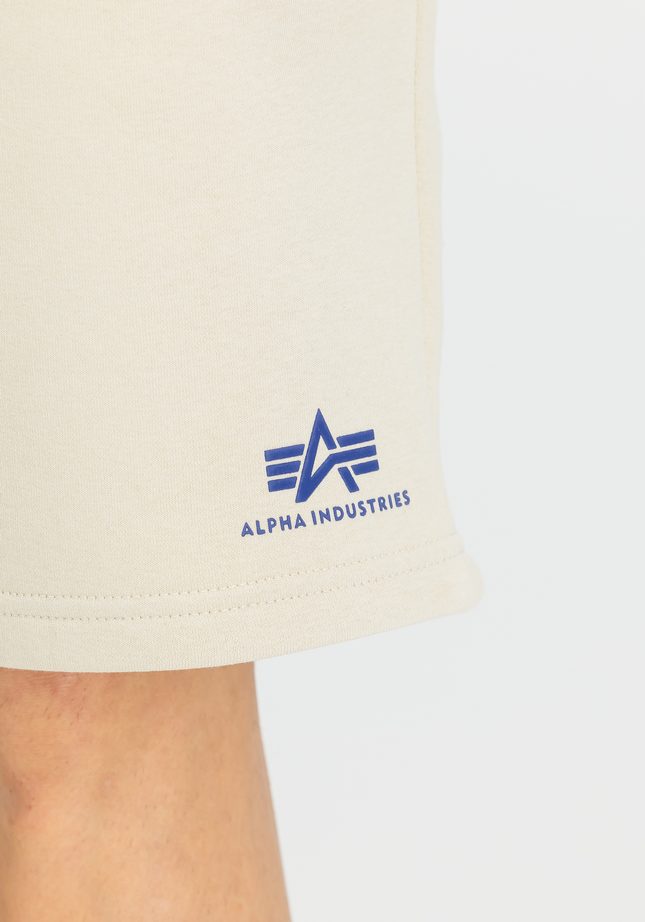 Alpha Industries Shorts »Basic Short SL II«