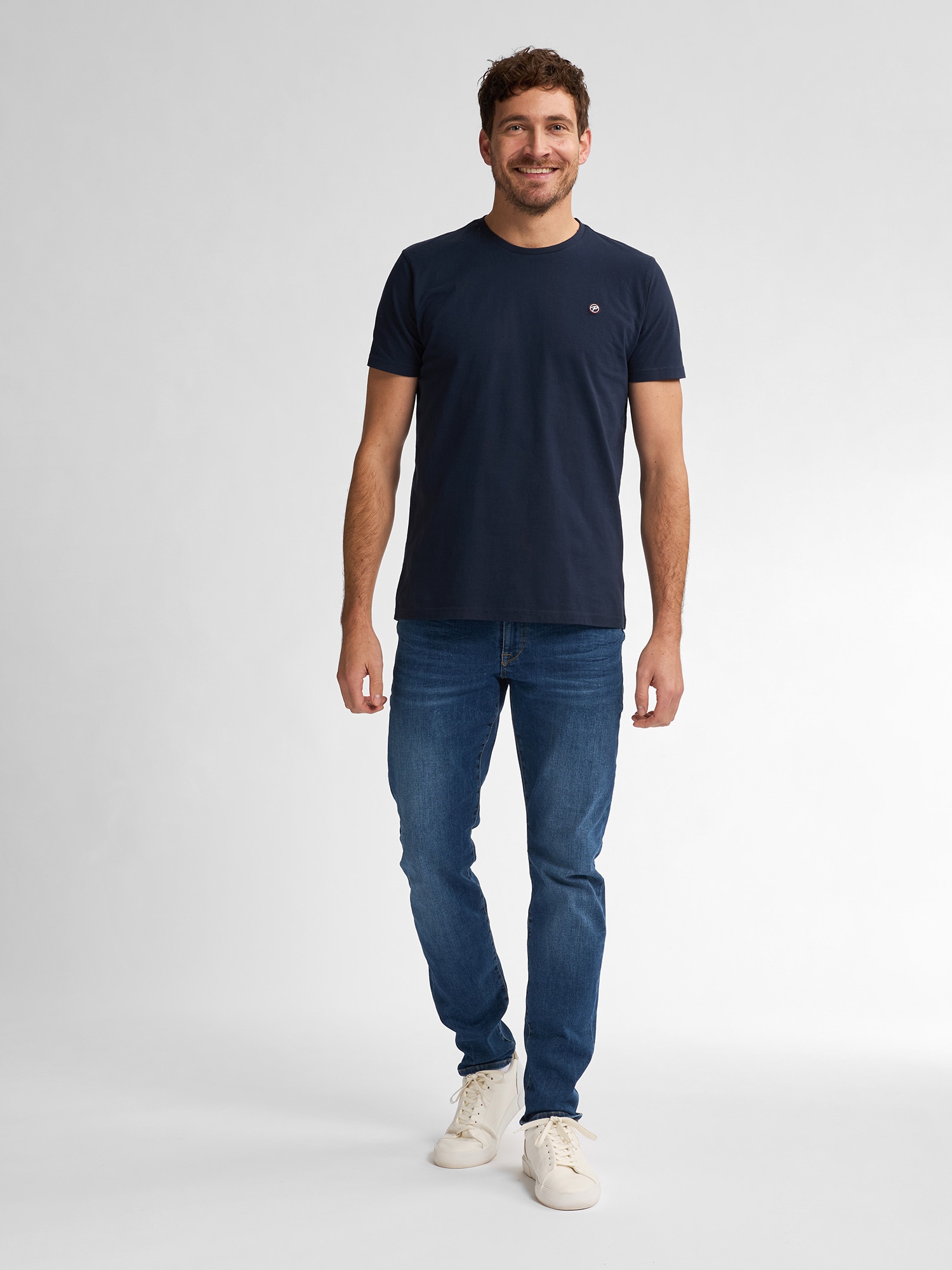 Petrol Industries Rundhalsshirt, mit Logo Stickerei
