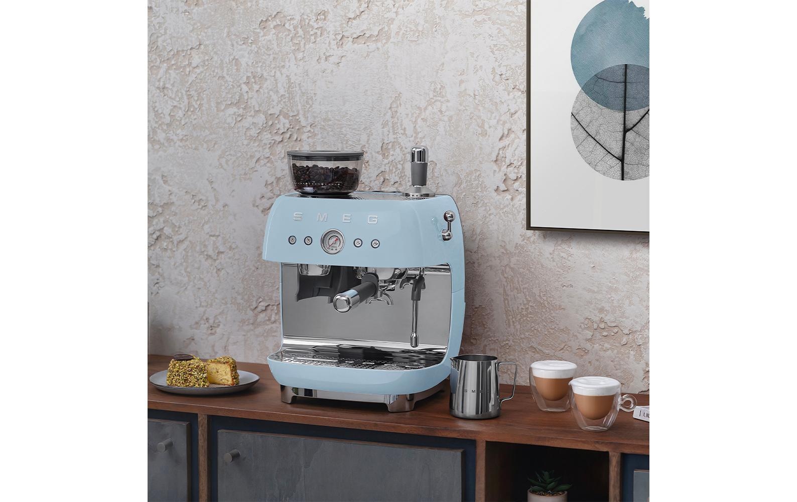 Smeg Siebträgermaschine »50's Style«
