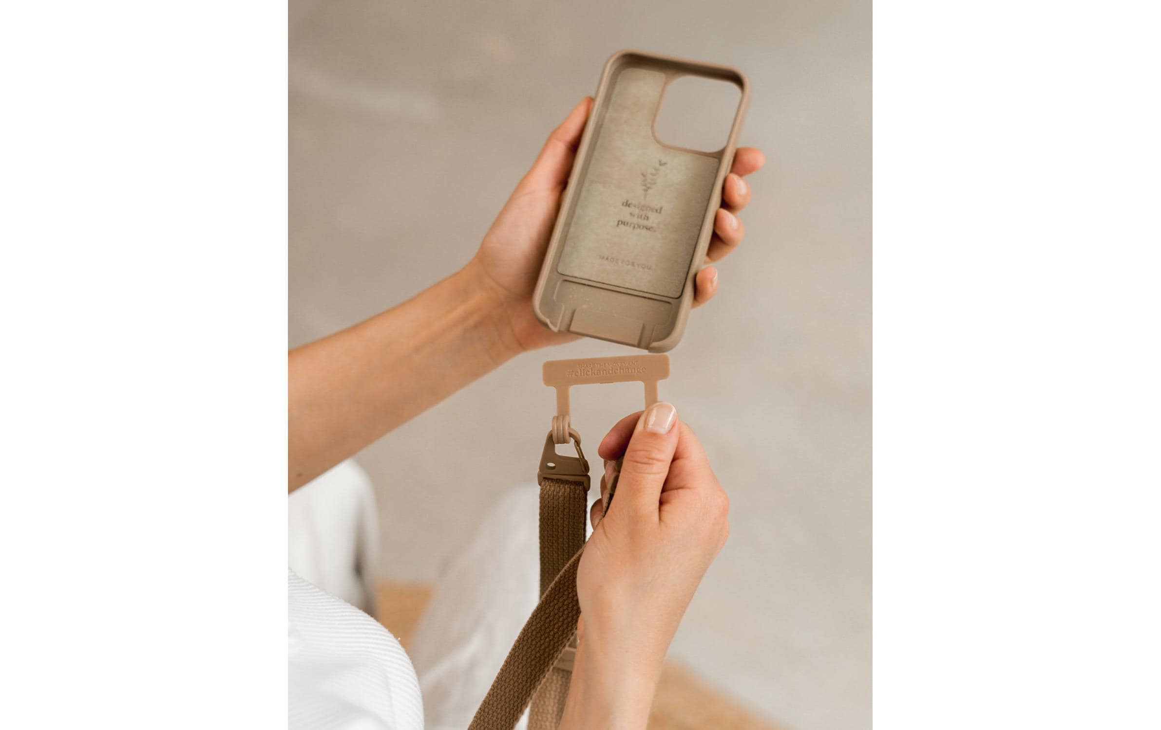Woodcessories Backcover »Bio Change«, iPhone 14 Pro, Leicht, zu 100% biologisch abbaubar