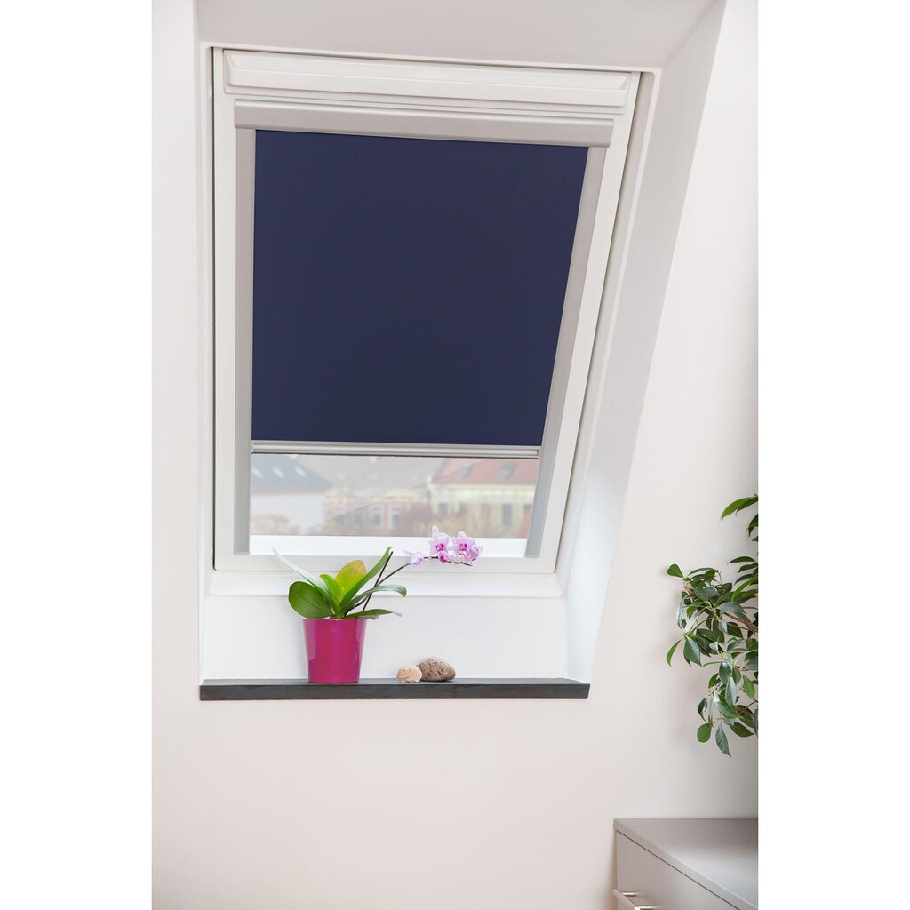 LICHTBLICK ORIGINAL Dachfensterrollo »Skylight«, verdunkelnd, energiesparend, in Führungsschienen, mit Mittelzug