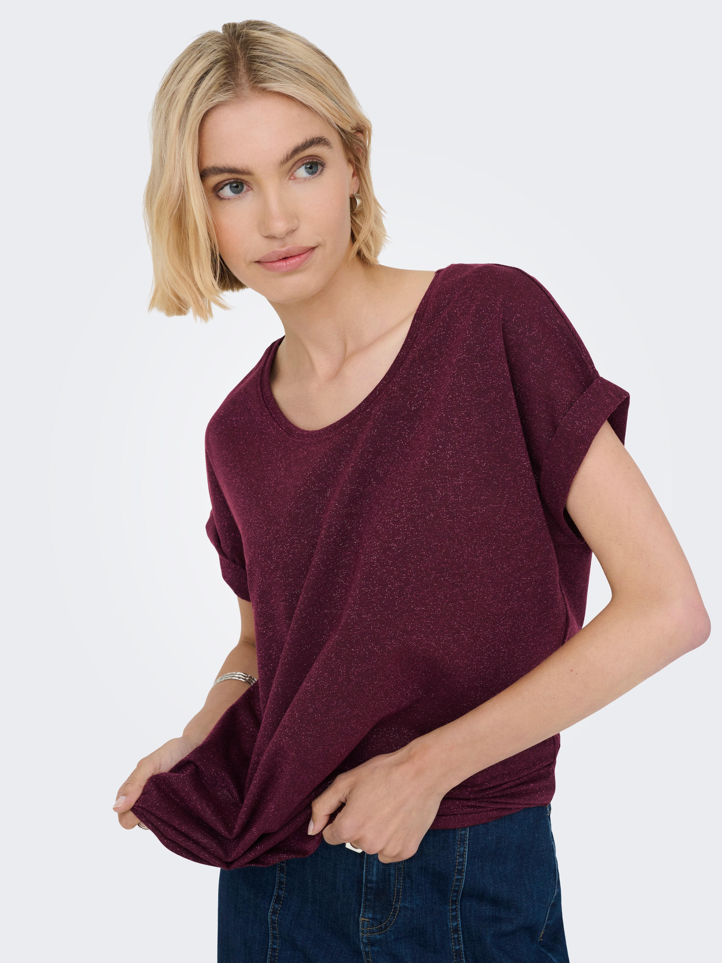ONLY Kurzarmshirt »ONLMOSTER GLITTER S/S TOP NOOS JRS«, mit Glitzerdetail