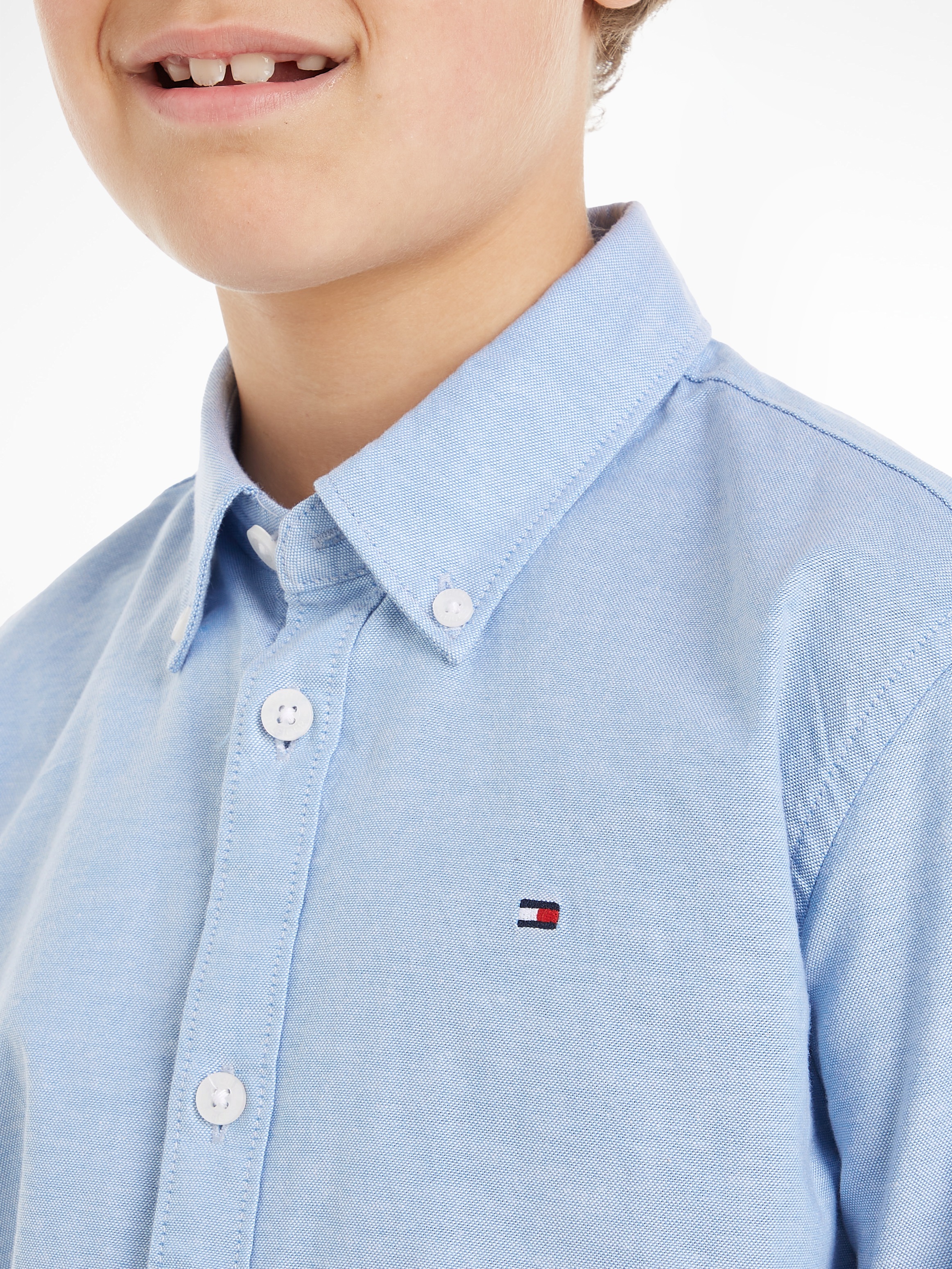 Tommy Hilfiger Langarmhemd »BOYS STRETCH OXFORD SHIRT L/S«, Kinder bis 16 Jahre, Button-down-Kragen, Langarm, Logo-Flag