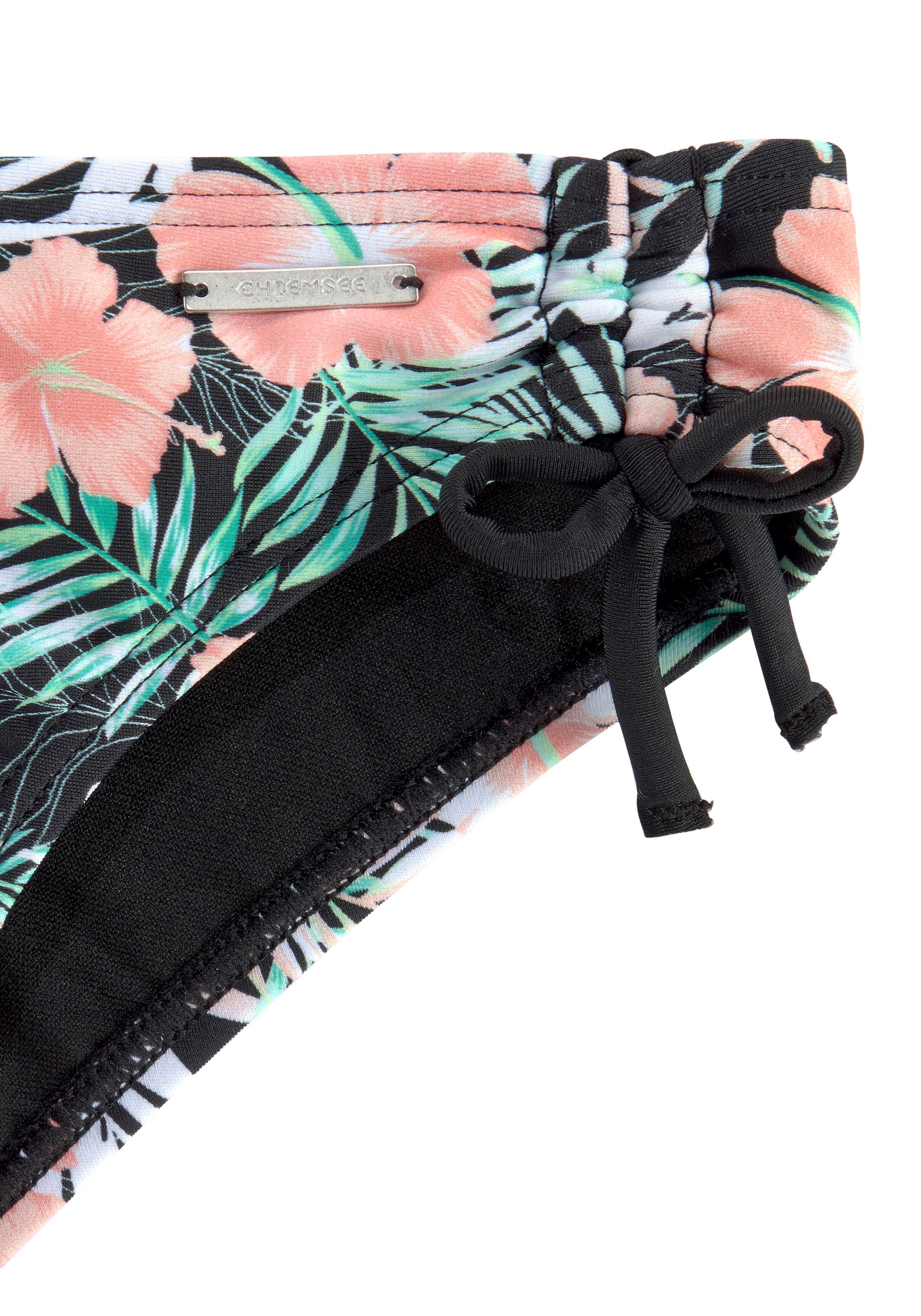 ✵ Chiemsee Triangel-Bikini, mit floralem Jelmoli-Versand | bestellen online Design