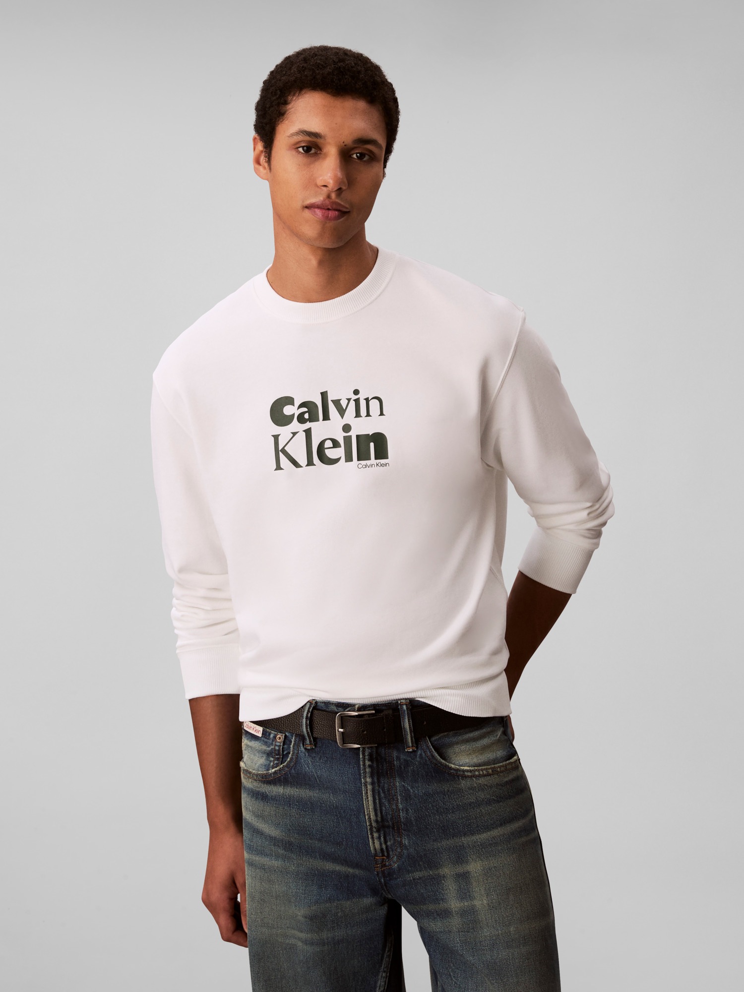 Calvin Klein Sweatshirt »LS EU 350TERRY CALVIN BOLD GRAPH«, Rundhalsausschnitt, regular fit