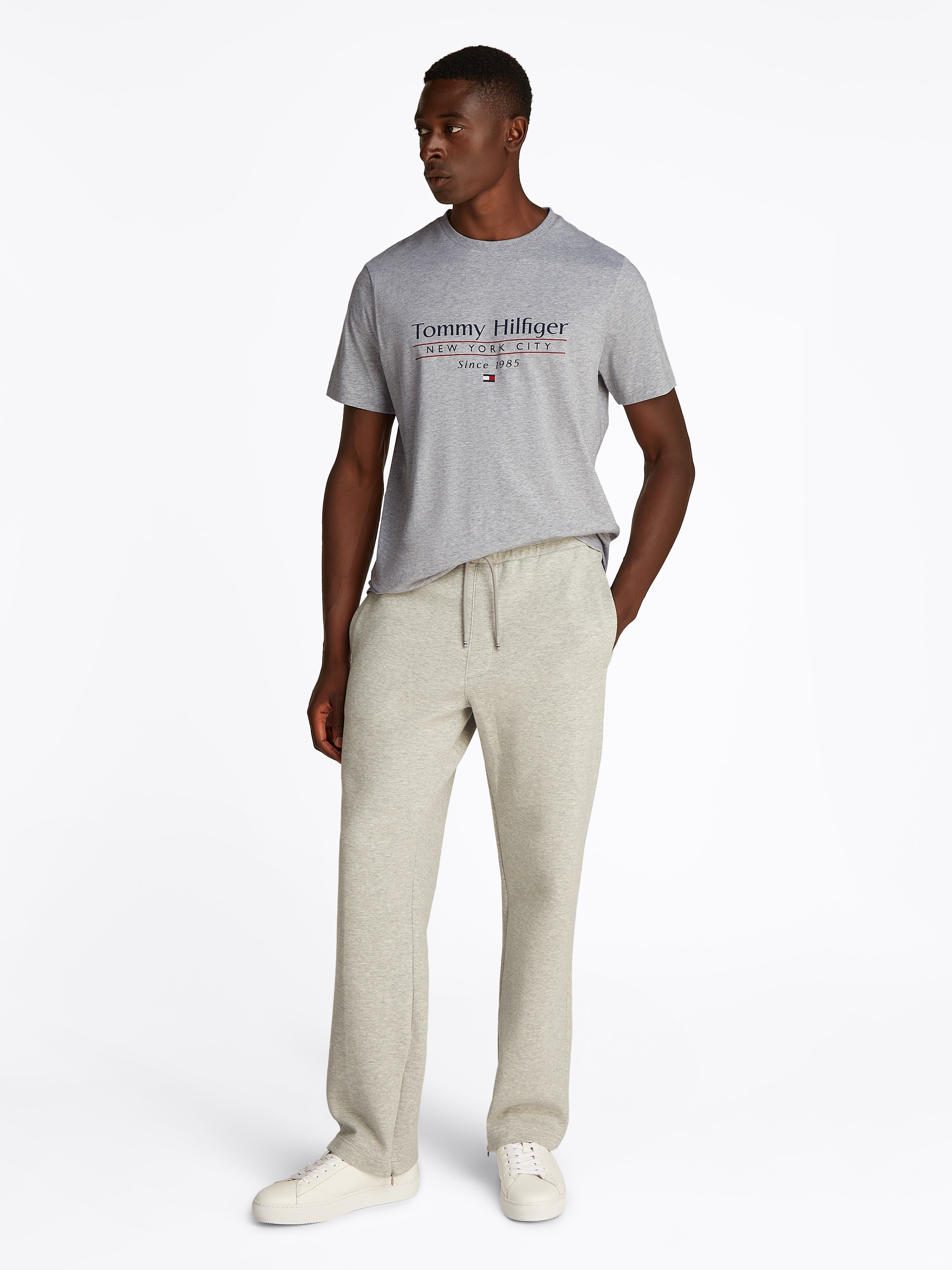 Tommy Hilfiger T-Shirt »HILFIGER CENTER STACK TEE«, mit grossem Schriftprint