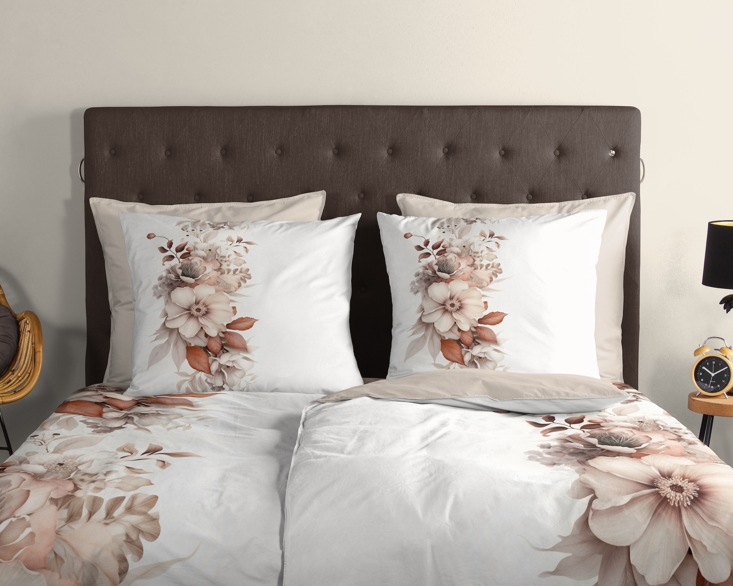 good morning Wendebettwäsche »Vester«, 100% Baumwolle, Renforcé, Reissverschluss, Wendeoptik, Blumen, cream