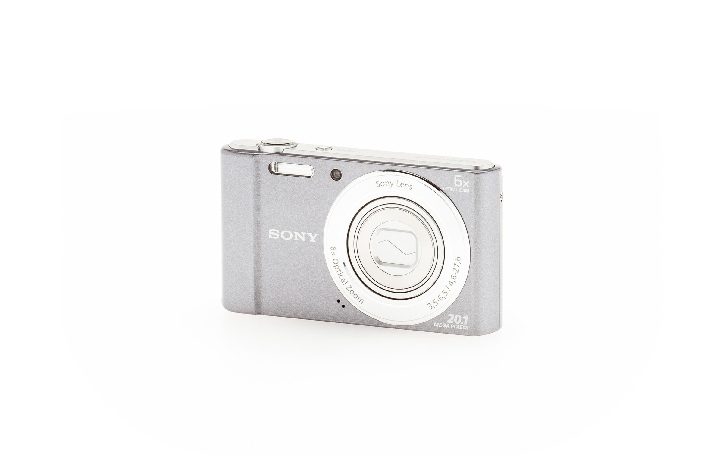 Sony Kompaktkamera »DSC-W810S Silberfarben«