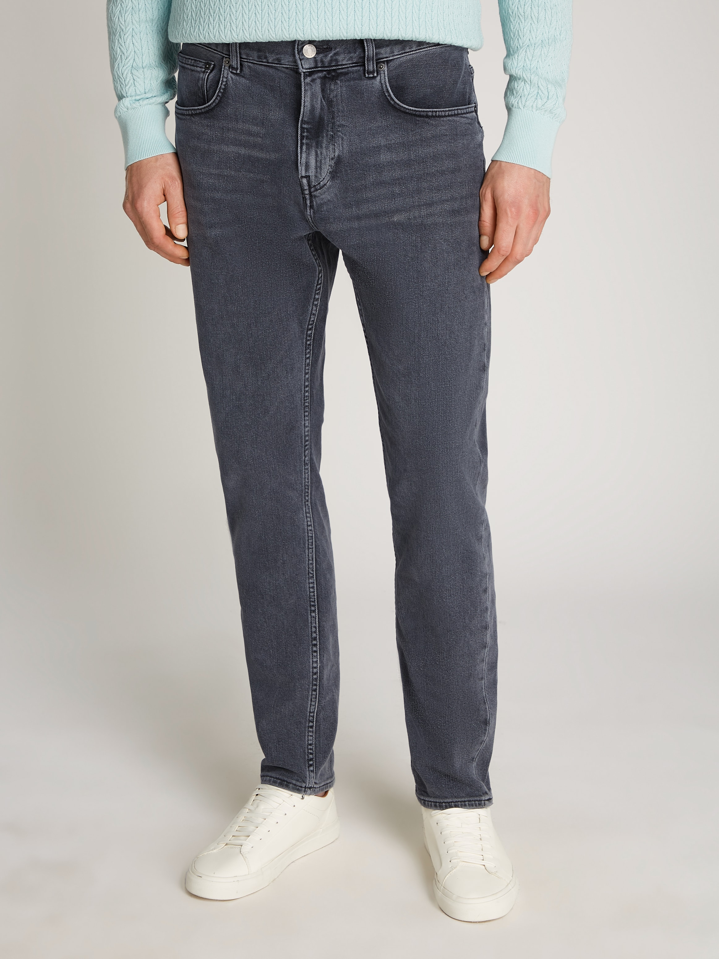 TOMMY HILFIGER Tapered-fit-Jeans »TAPERED HARLEM STR TREVOR GREY«, in grauer Waschung