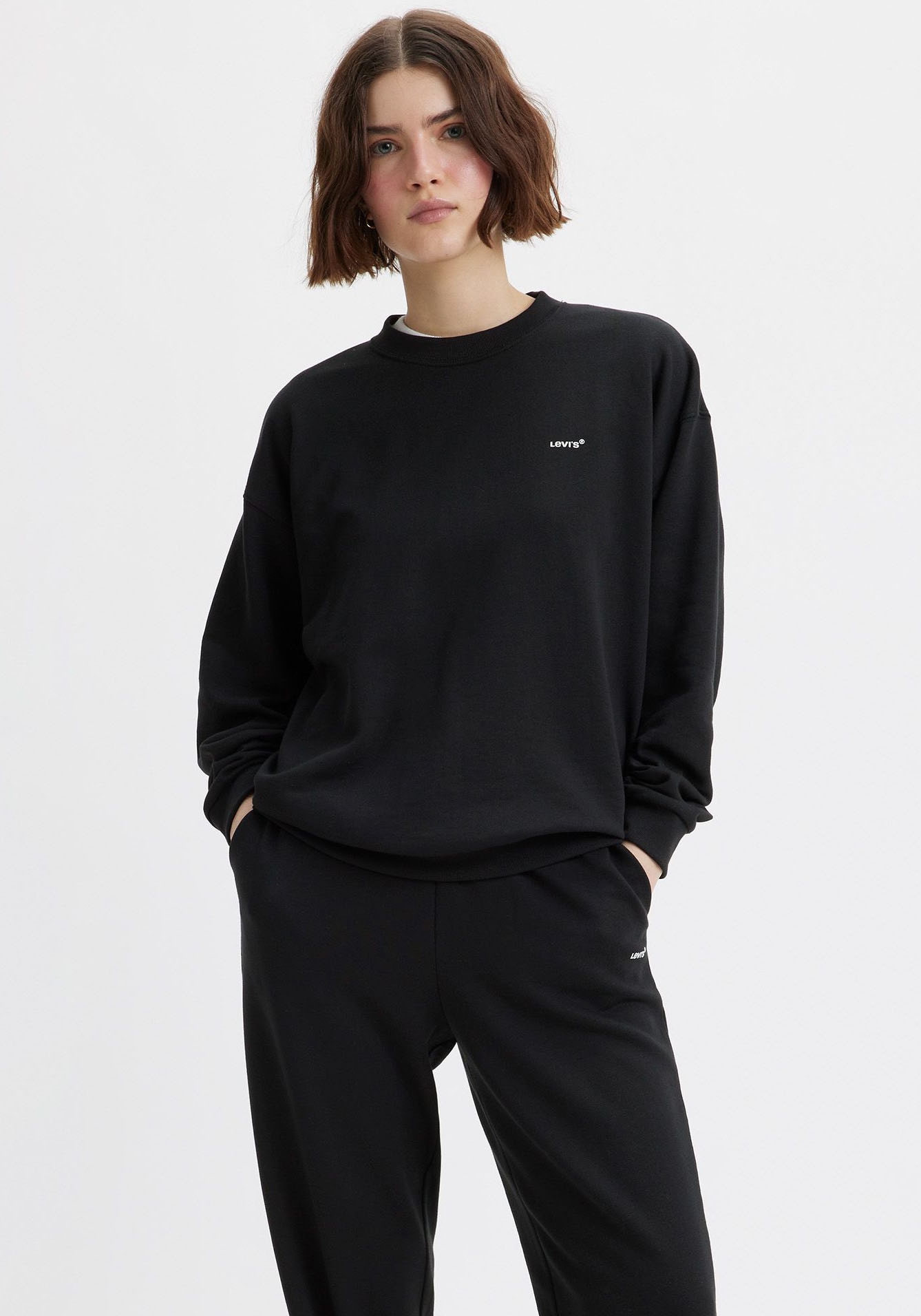 Levi's® Sweatshirt »EVERYDAY CREW SWEATSHIRT«, mit kleinem Logo auf der Brust