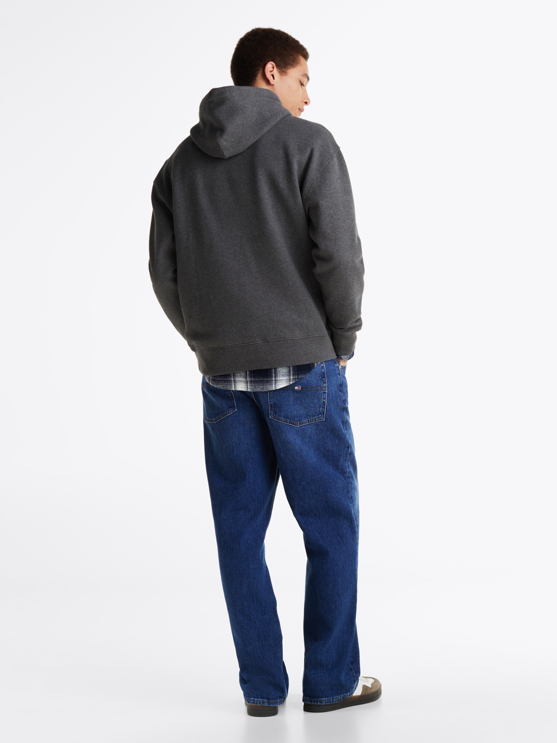 Tommy Jeans Sweatshirt »TJM RLX MELANGE FLAG HOODIE«, mit bedruckten Markenlogo auf Brusthöhe