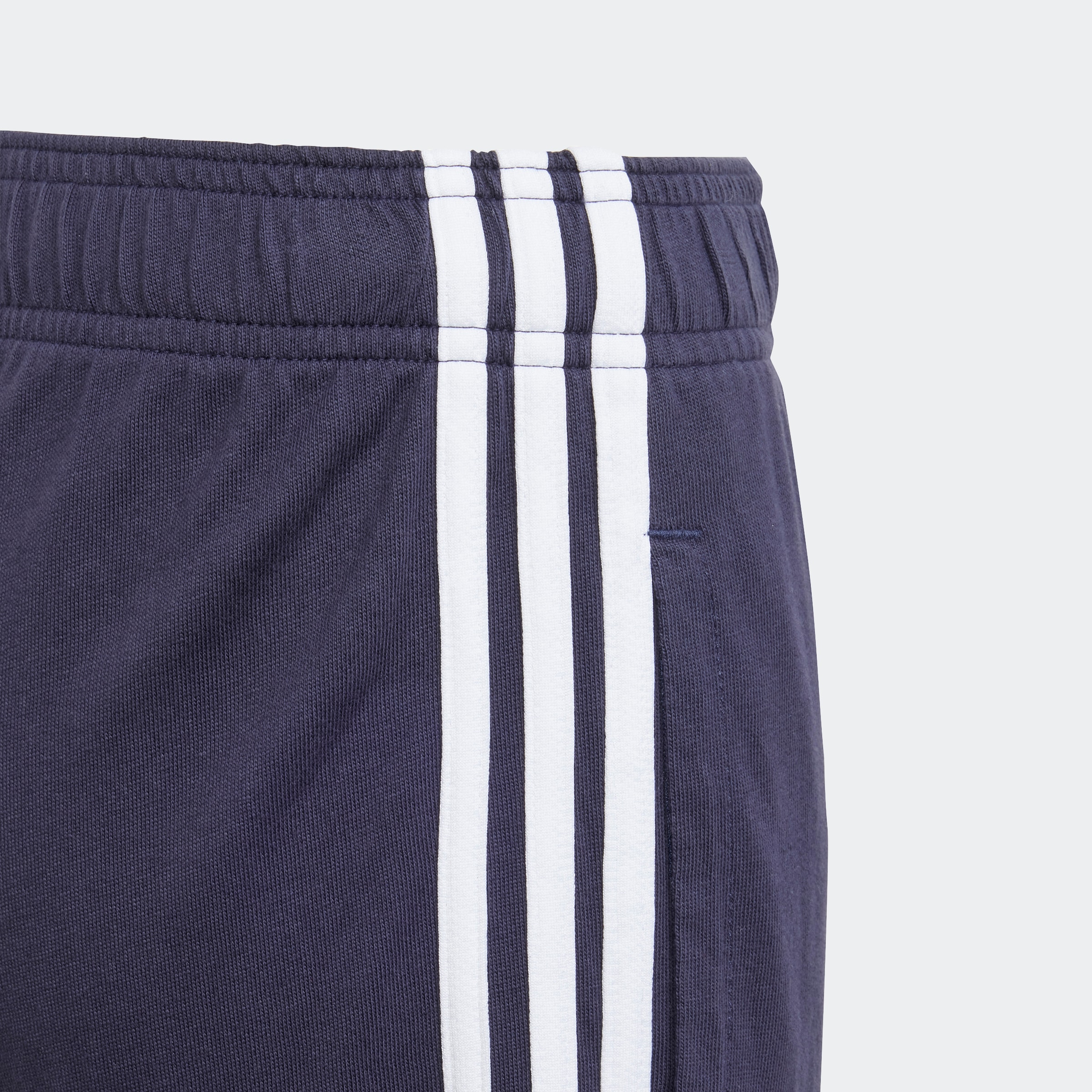 ✵ adidas Sportswear Shorts »ESSENTIALS 3-STREIFEN KNIT«, (1 tlg.) online  kaufen | Jelmoli-Versand