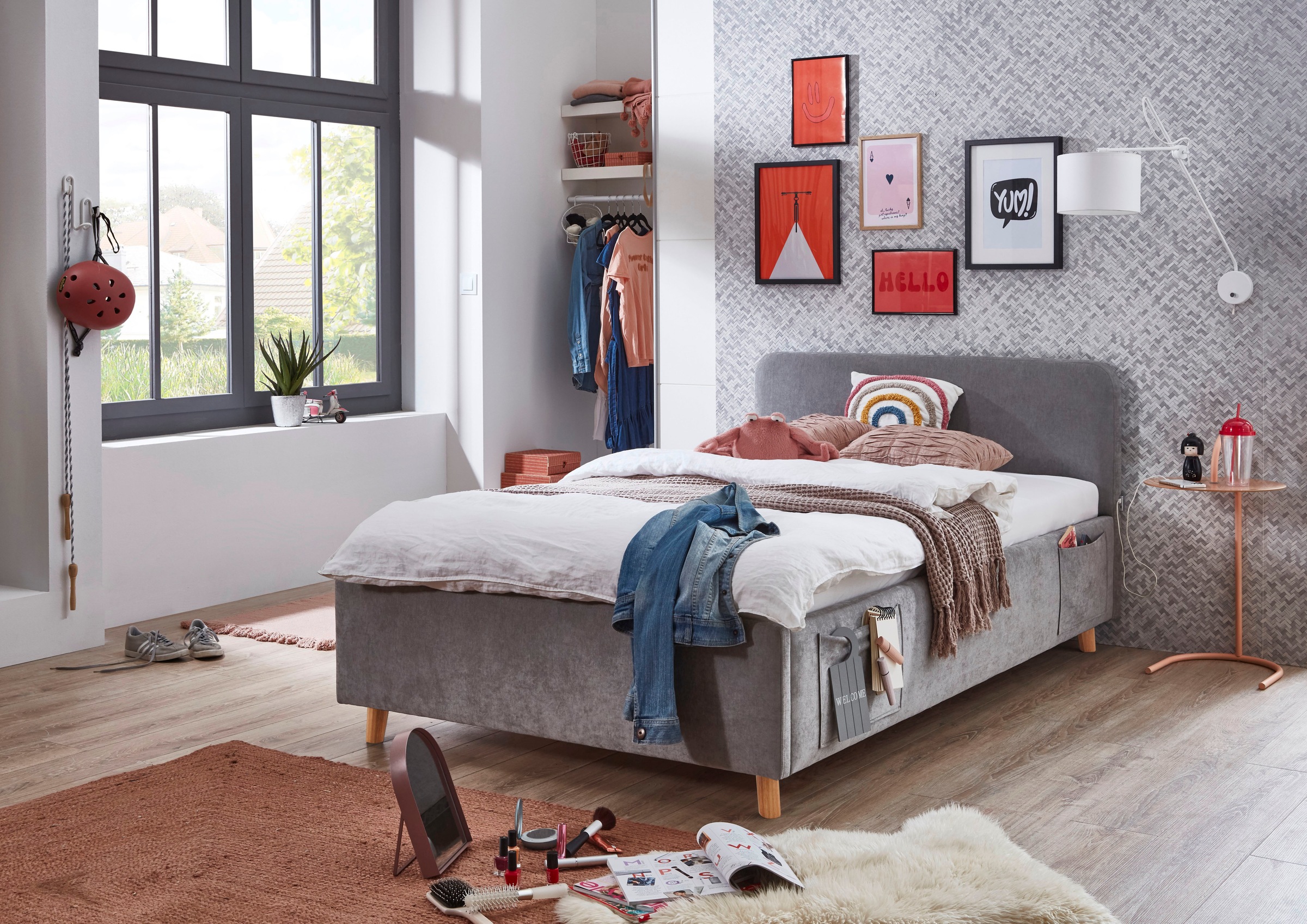 meise.möbel Kinderbett "COSY in de Breiten 90, 120 & 140 erhältlich, wahlweise mit Bettkasten" wahlweise mit Holzfuss in schwarz oder eiche, inkl. USB-Anschluss