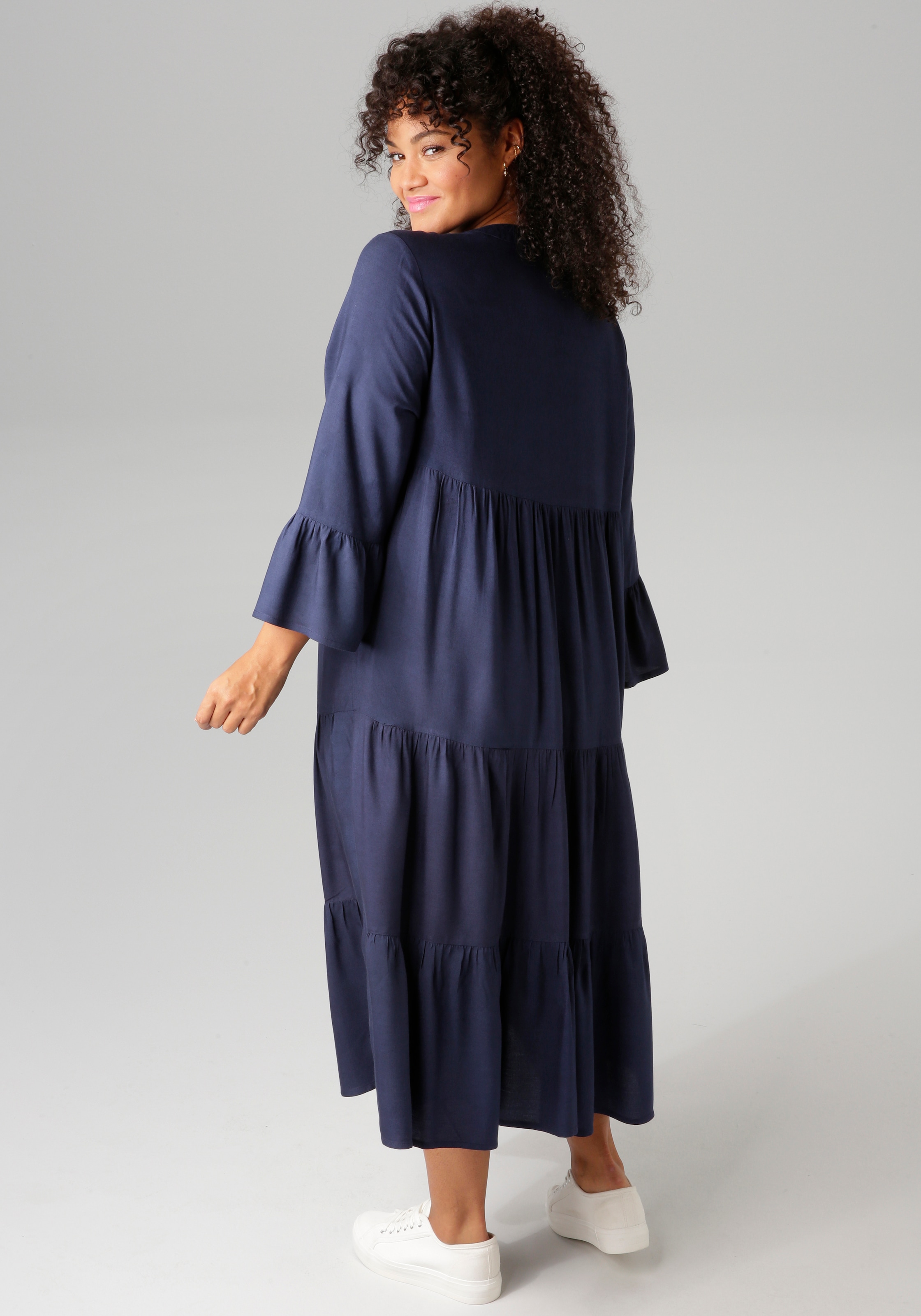 Aniston PLUS Midikleid, In trendigen Farben