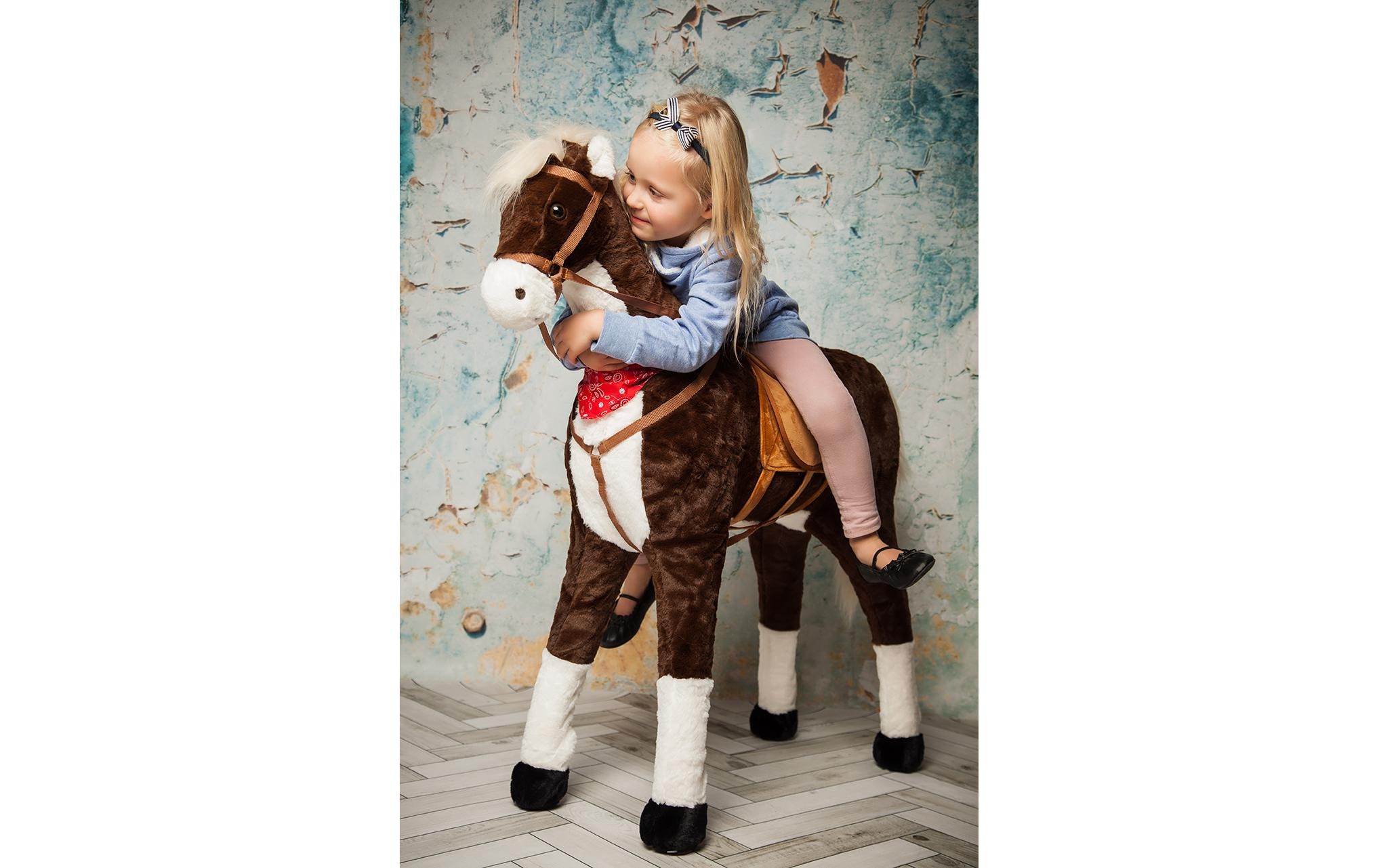 Knorrtoys® Reitpferd »XXL «Winnie» Braun«