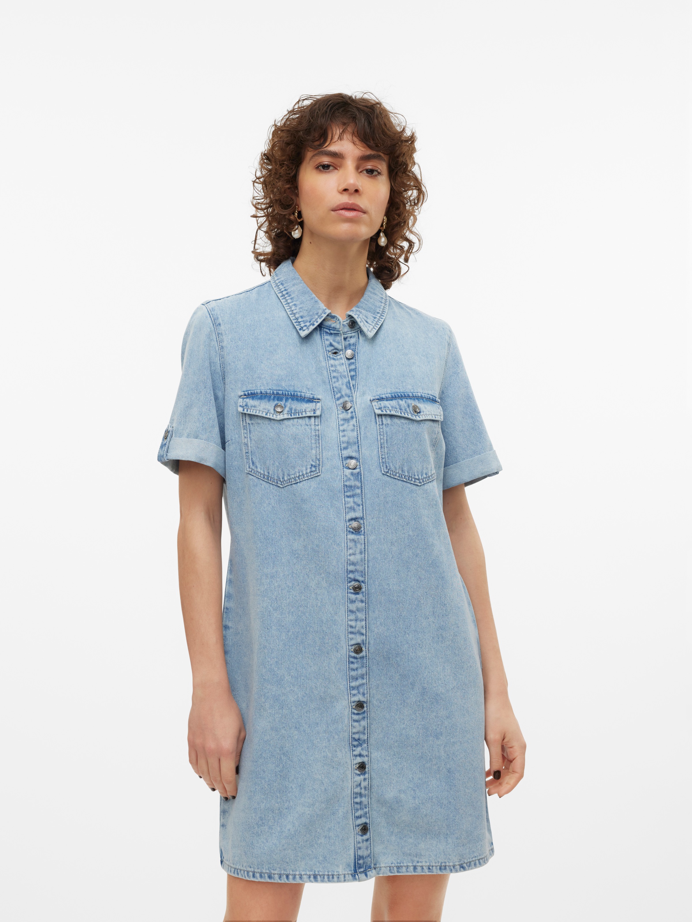 Vero Moda Jeanskleid »VMJENNIE SS SHORT DENIM DRESS NOOS« Brusttaschen
