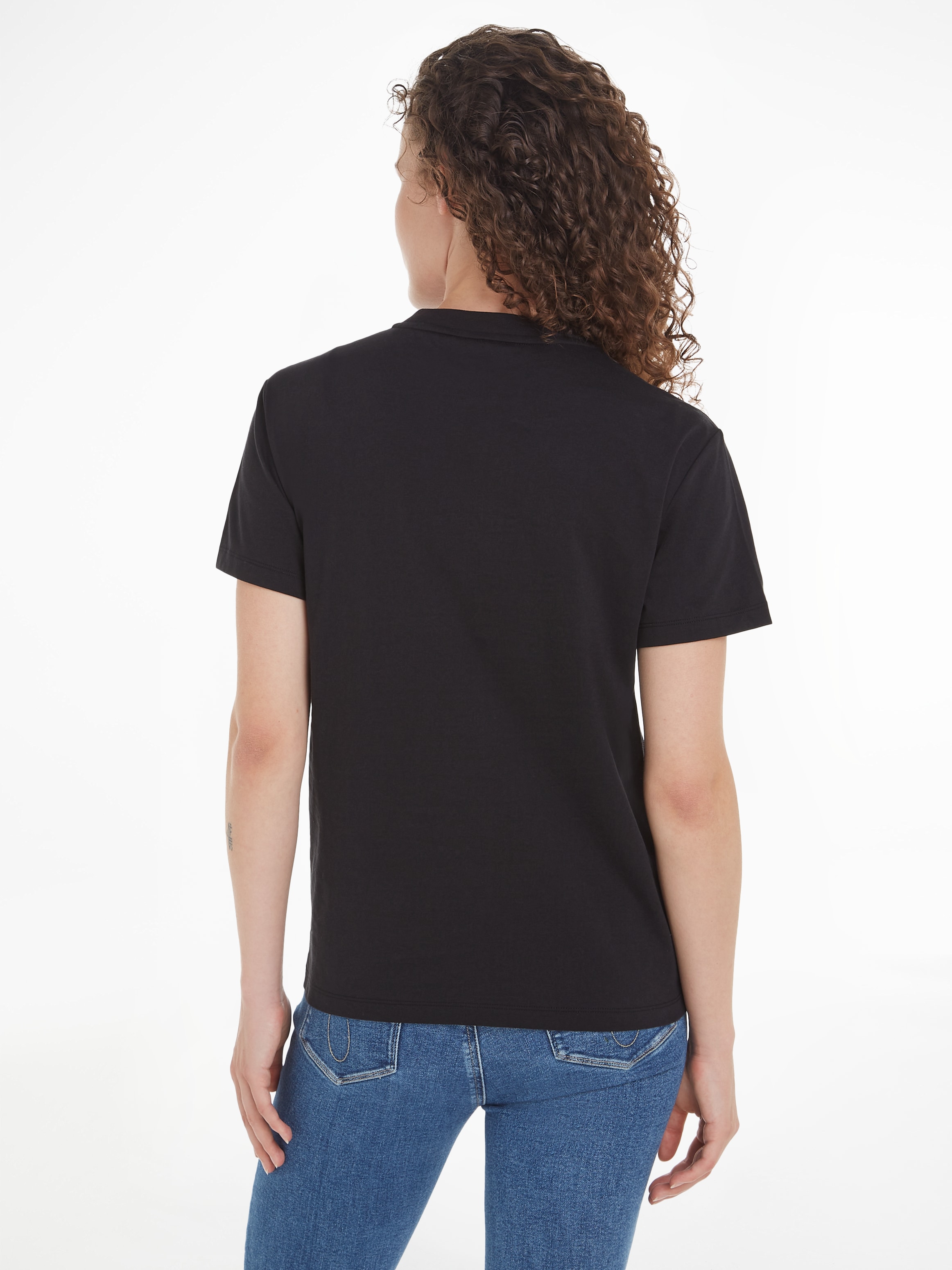Calvin Klein auf Klein METALLIC T-SHIRT«, Print bei T-Shirt shoppen mit Calvin LOGO der Jelmoli-Versand »HERO Schweiz Brust online