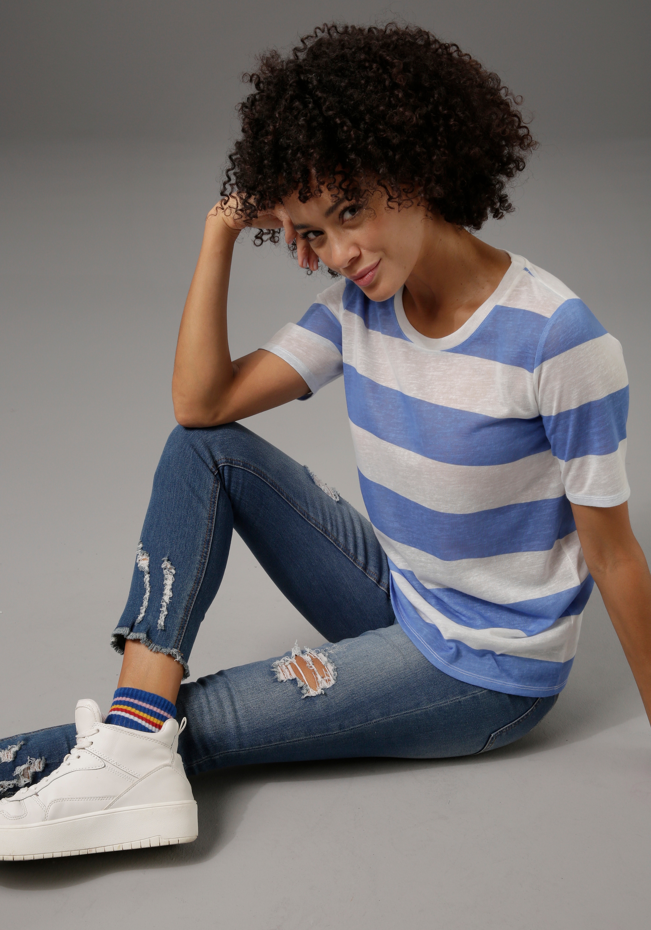 mit CASUAL online Destroyed-Effekt bei kaufen Schweiz Aniston Skinny-fit-Jeans, Jelmoli-Versand