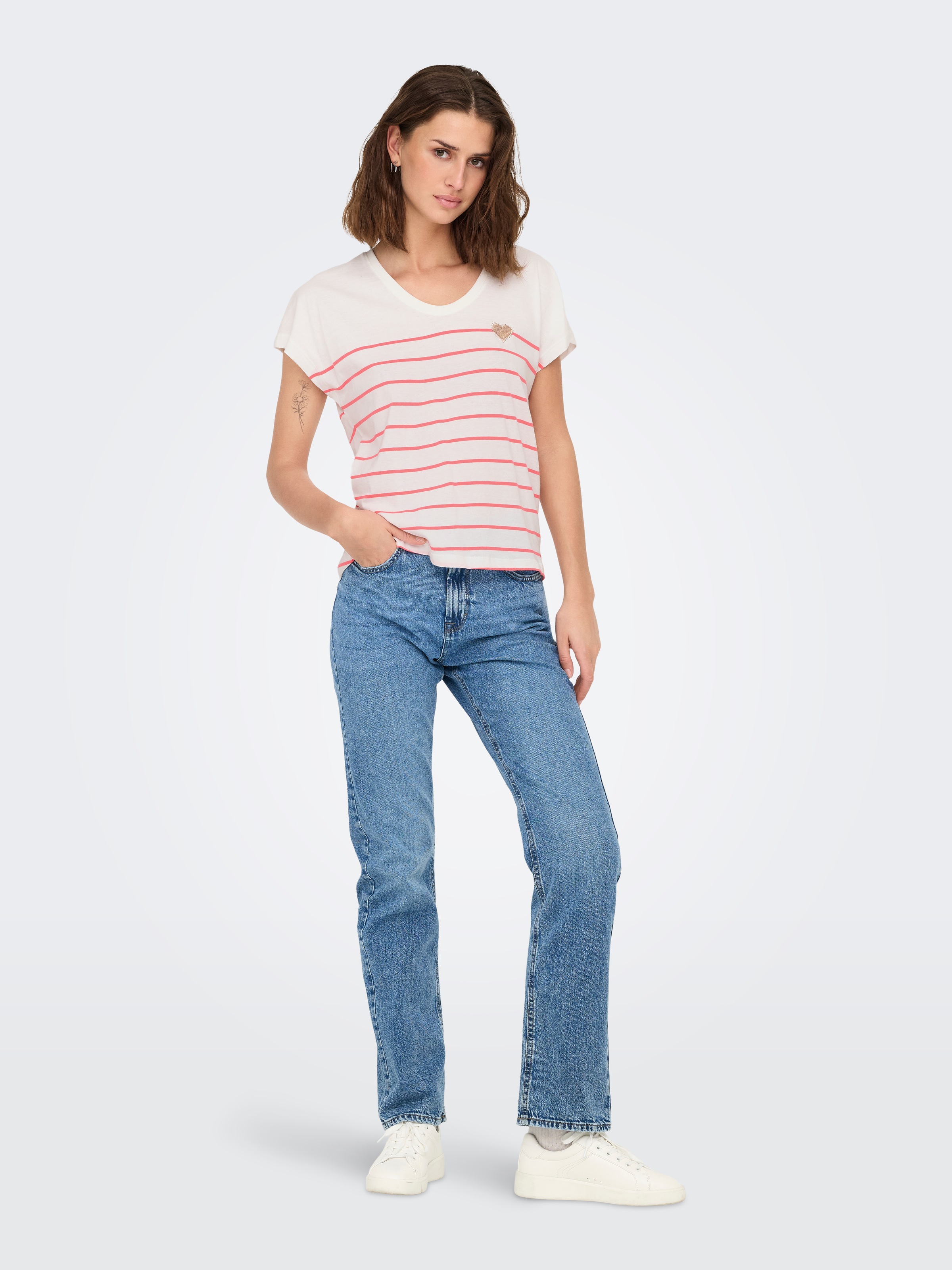 ONLY Kurzarmshirt »ONLEMILY LIFE S/S HEART TOP CS JRS«