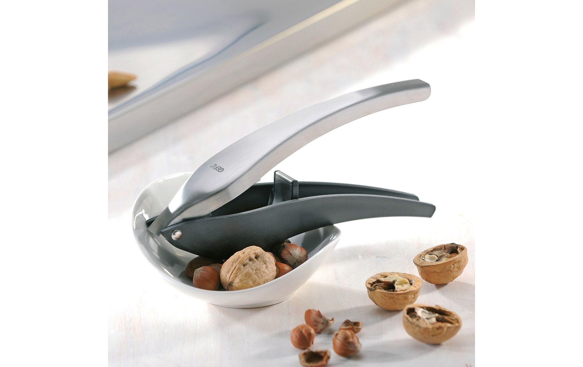Gefu Manolo Ergonomic Nutcracker with Fine Press Mechanism in Silver