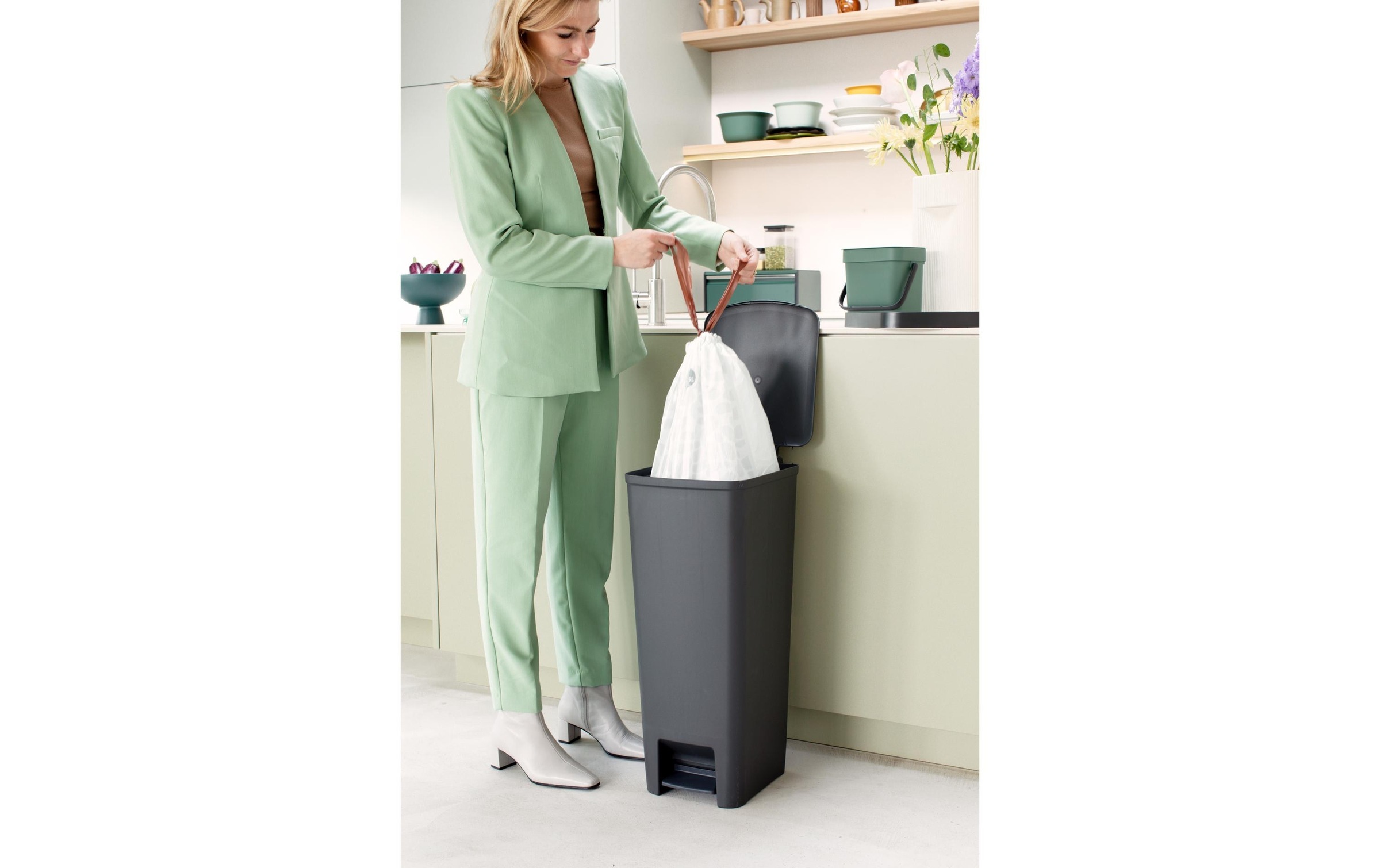 Brabantia Mülleimer »StepUp 40 l, Dunkelgrau«, 1 Behälter