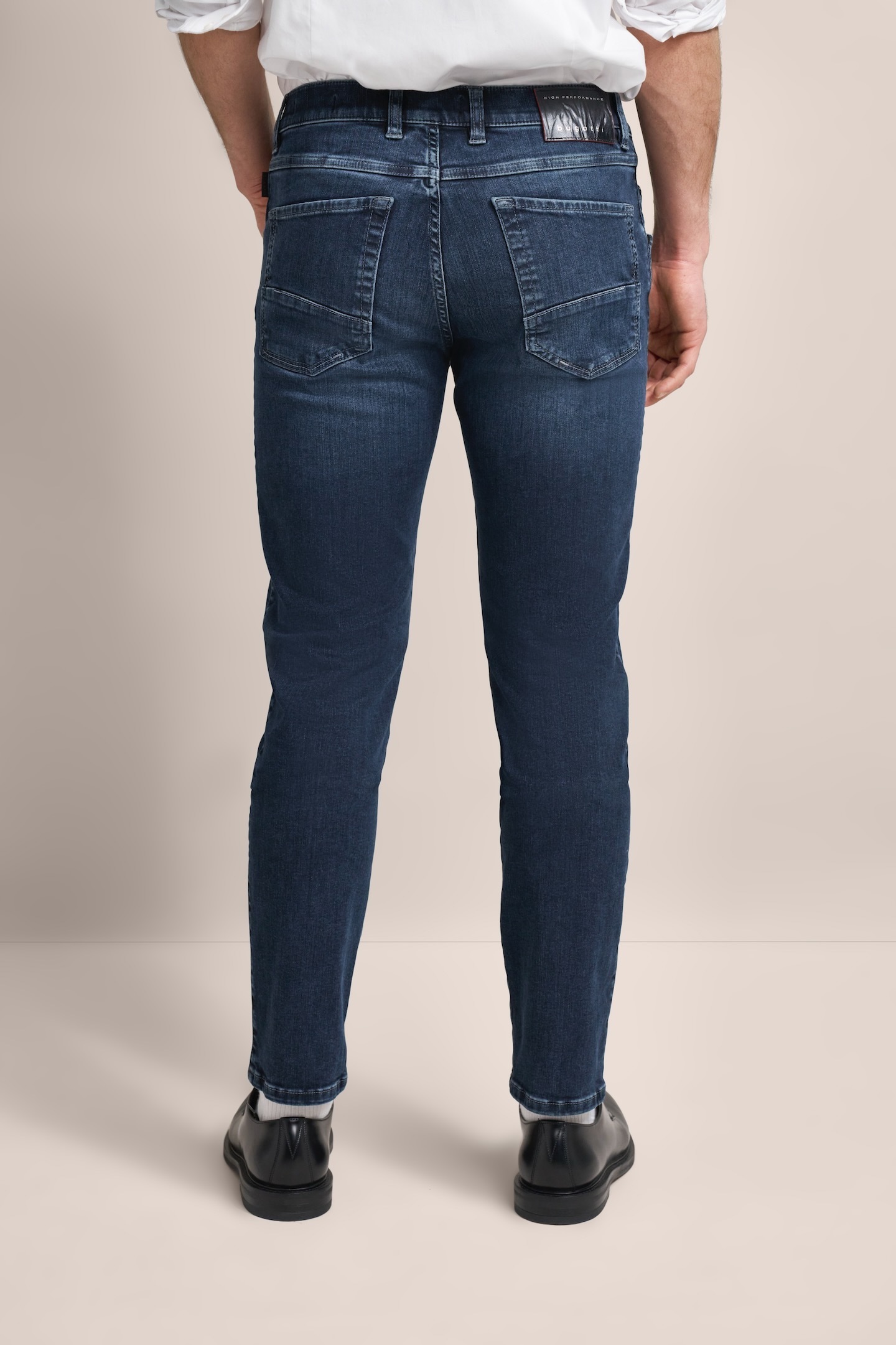 bugatti 5-Pocket-Jeans »Basic Essentials«, besonders bequem