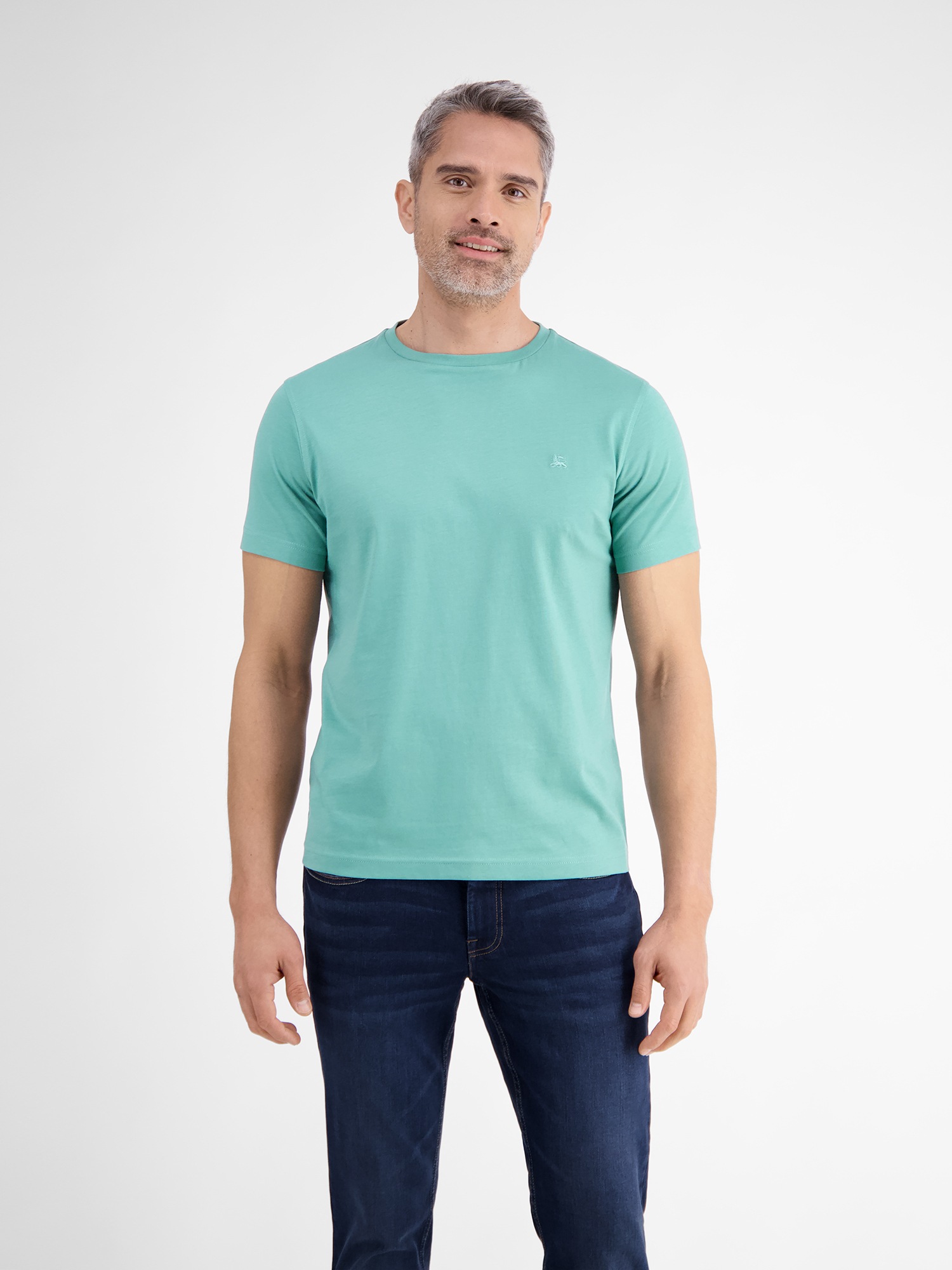 LERROS T-Shirt »LERROS Basic T-Shirt mit Logostitck, unifarben«