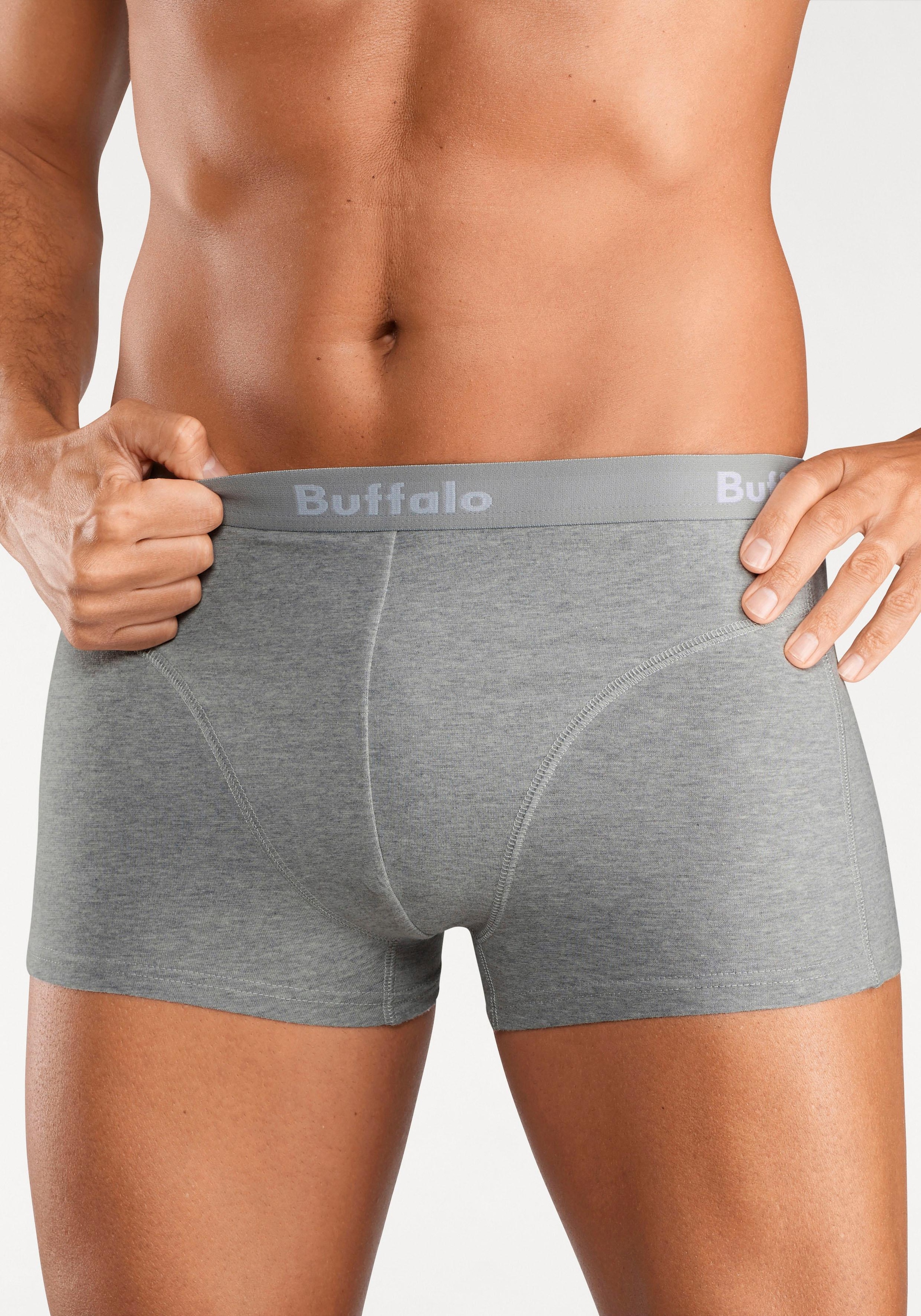 Buffalo Boxershorts, (Packung, 3 St.), in Hipster-Form mit Overlock-Nähten vorn