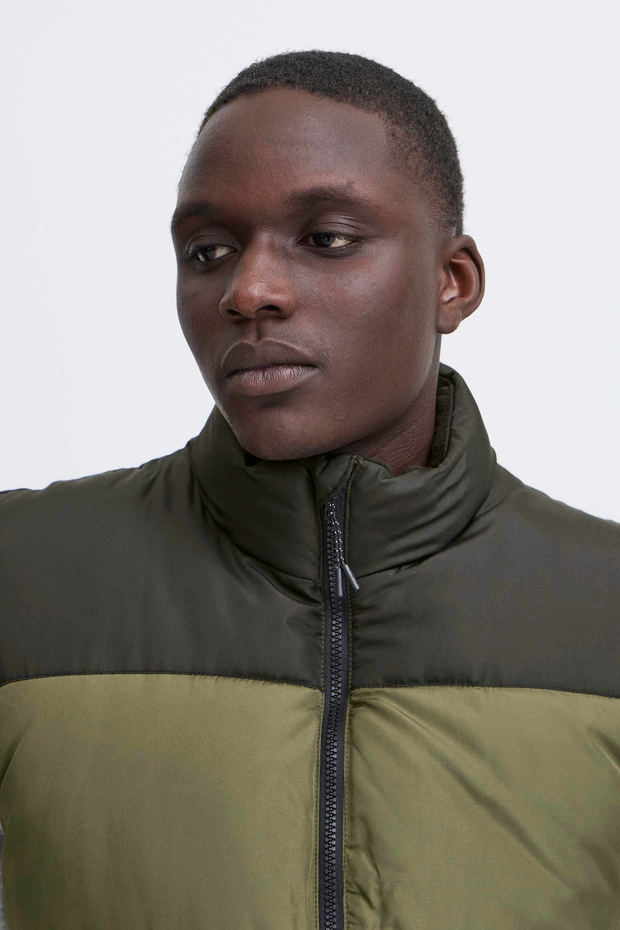 Blend Outdoorjacke »BHELWIN colorblock vest«